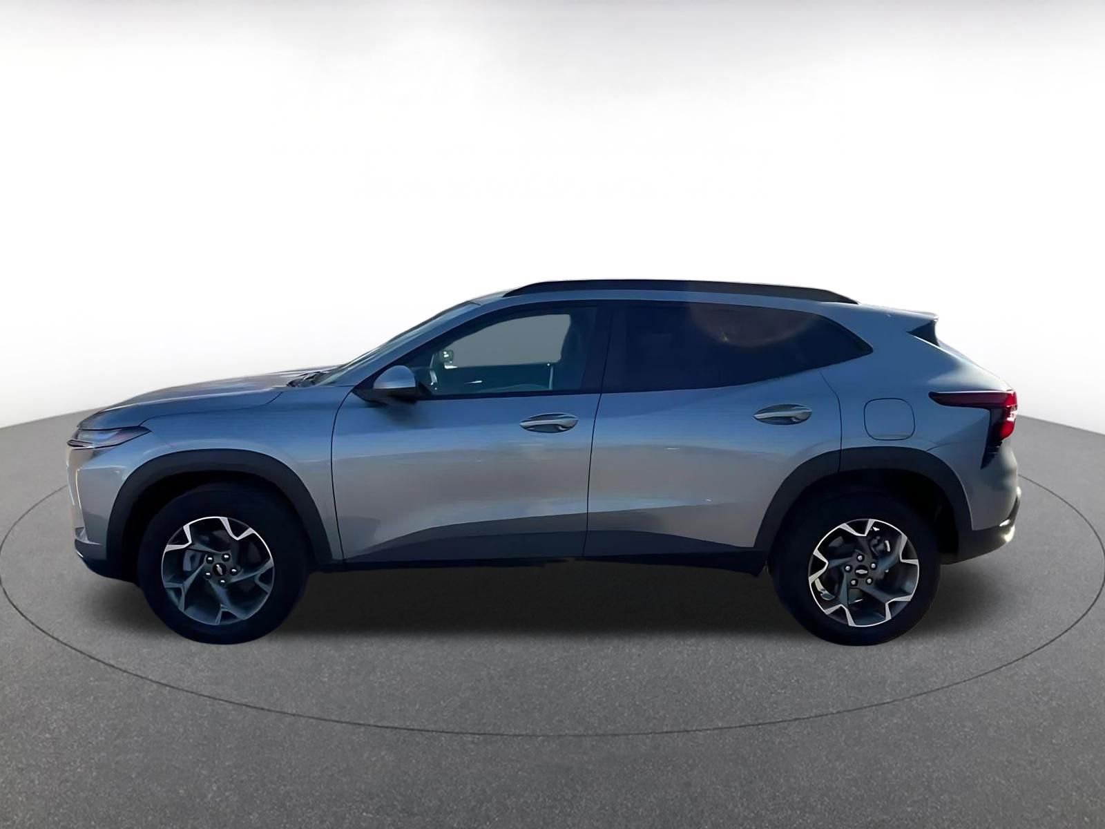 Thumbnail: 2025 Chevrolet Trax - 9