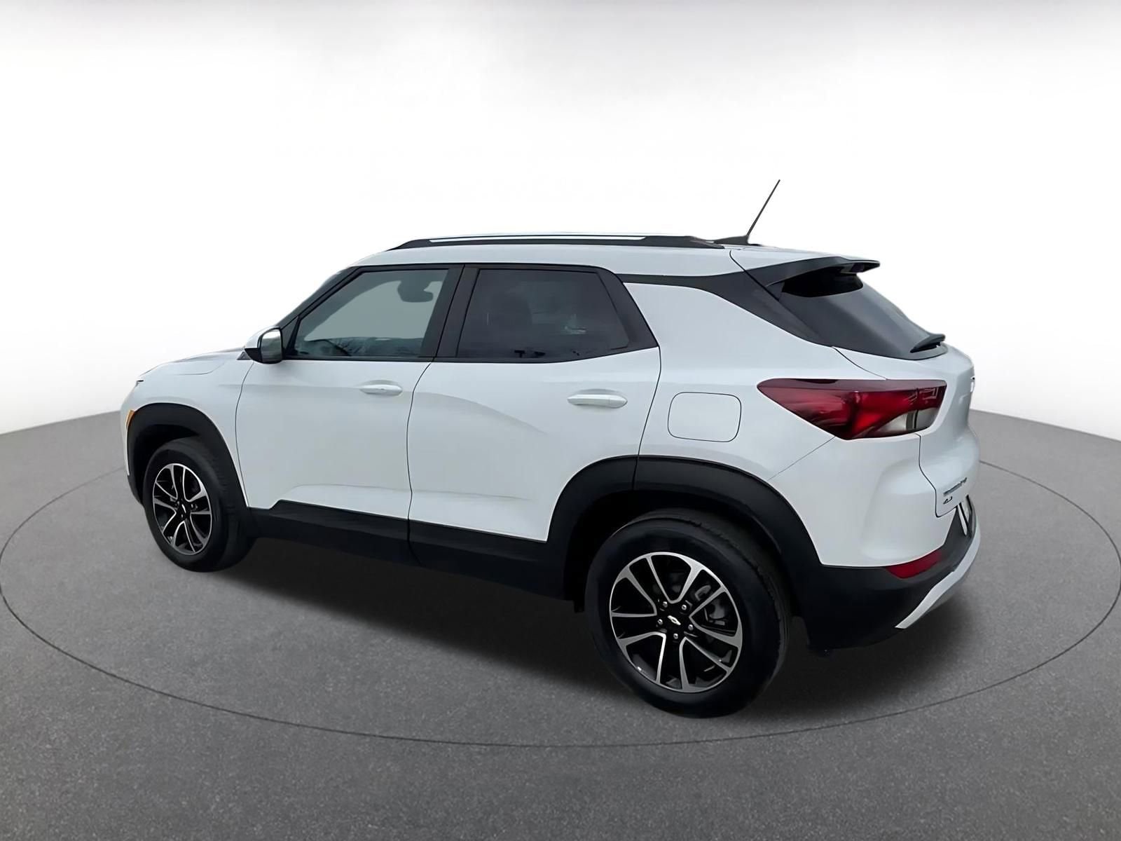 Thumbnail: 2025 Chevrolet TrailBlazer - 10