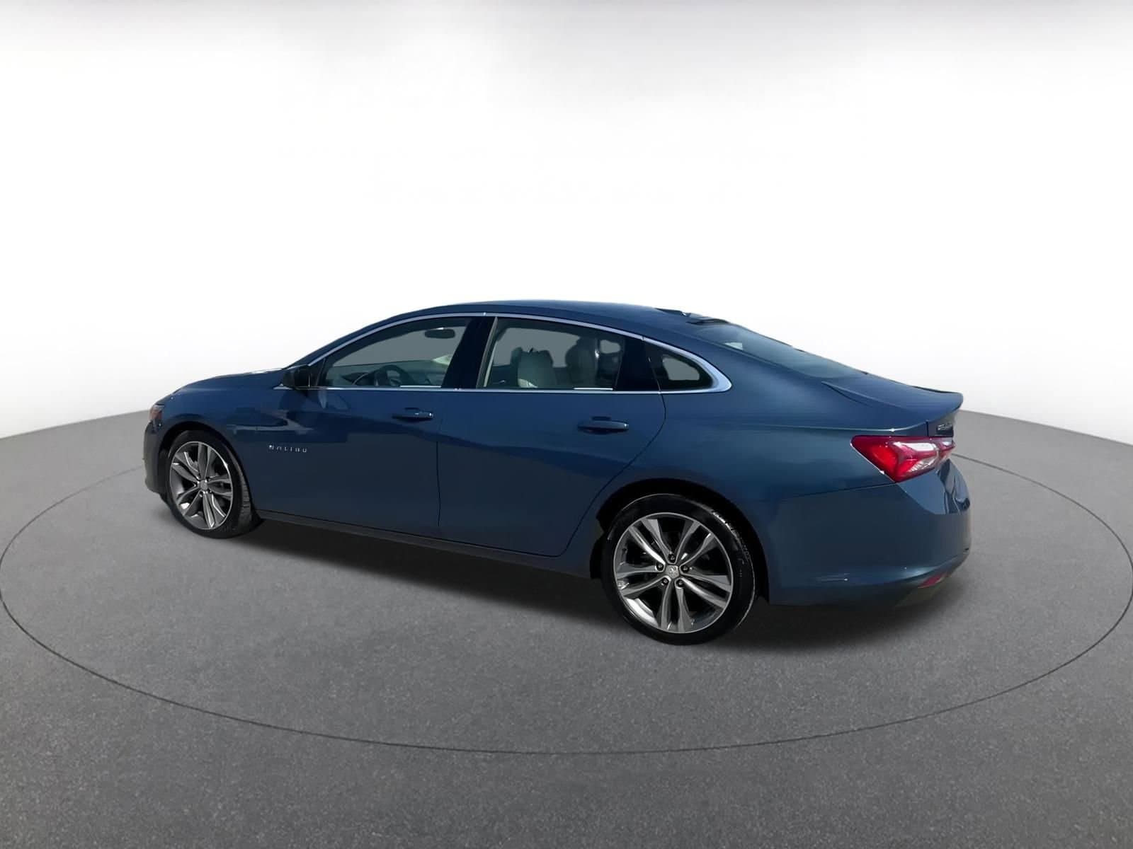Thumbnail: 2024 Chevrolet Malibu - 10