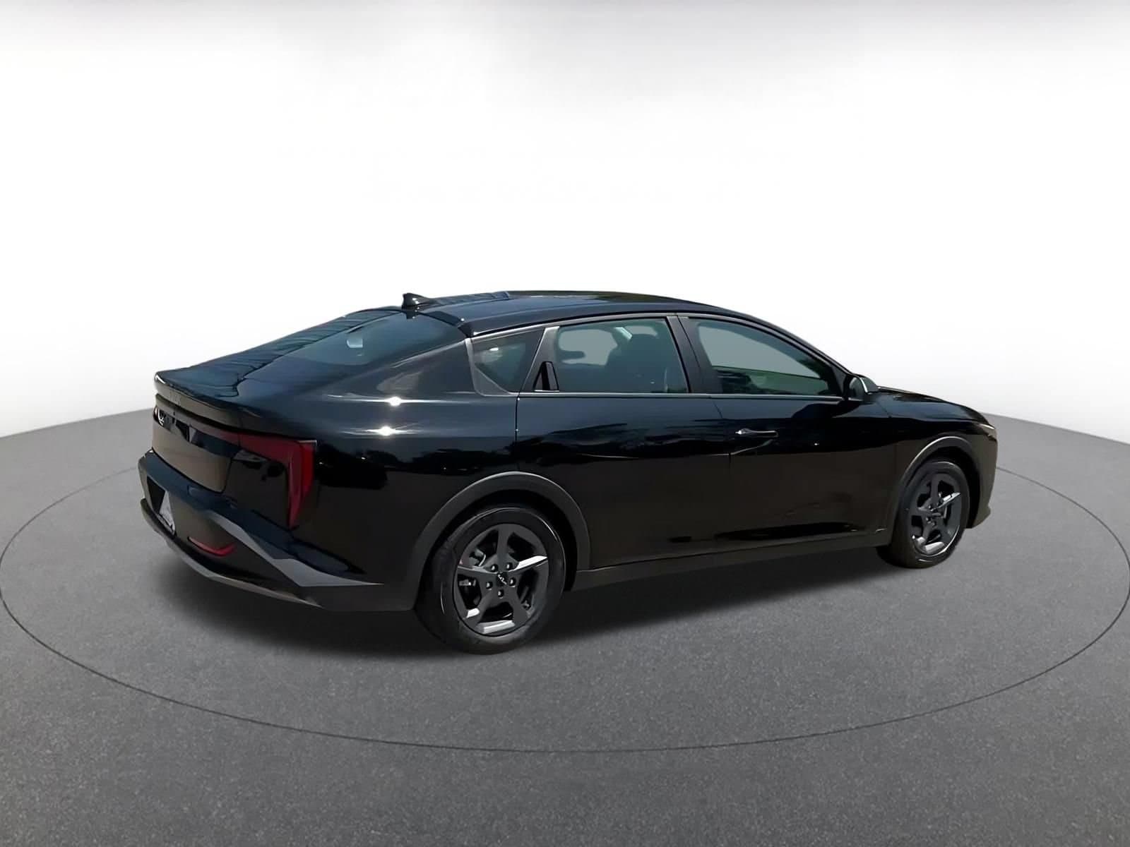 Thumbnail: 2026 Kia K4 - 15