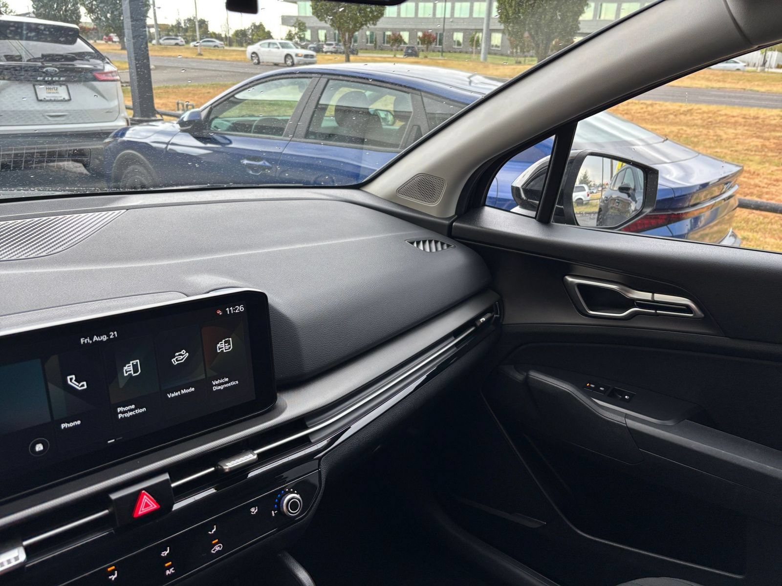 Thumbnail: 2026 Kia Sportage - 30