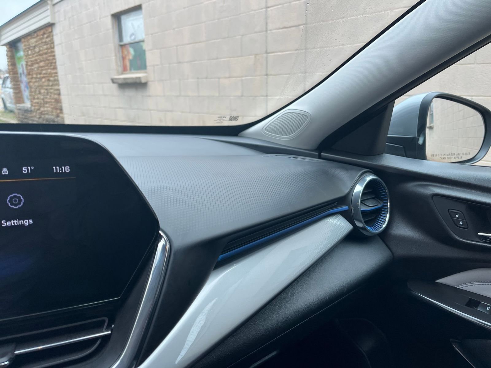 Thumbnail: 2025 Chevrolet Trax - 33