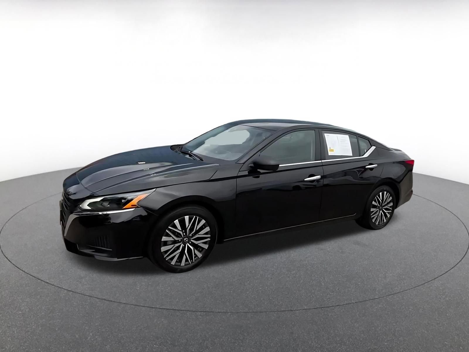 Thumbnail: 2025 Nissan Altima - 8