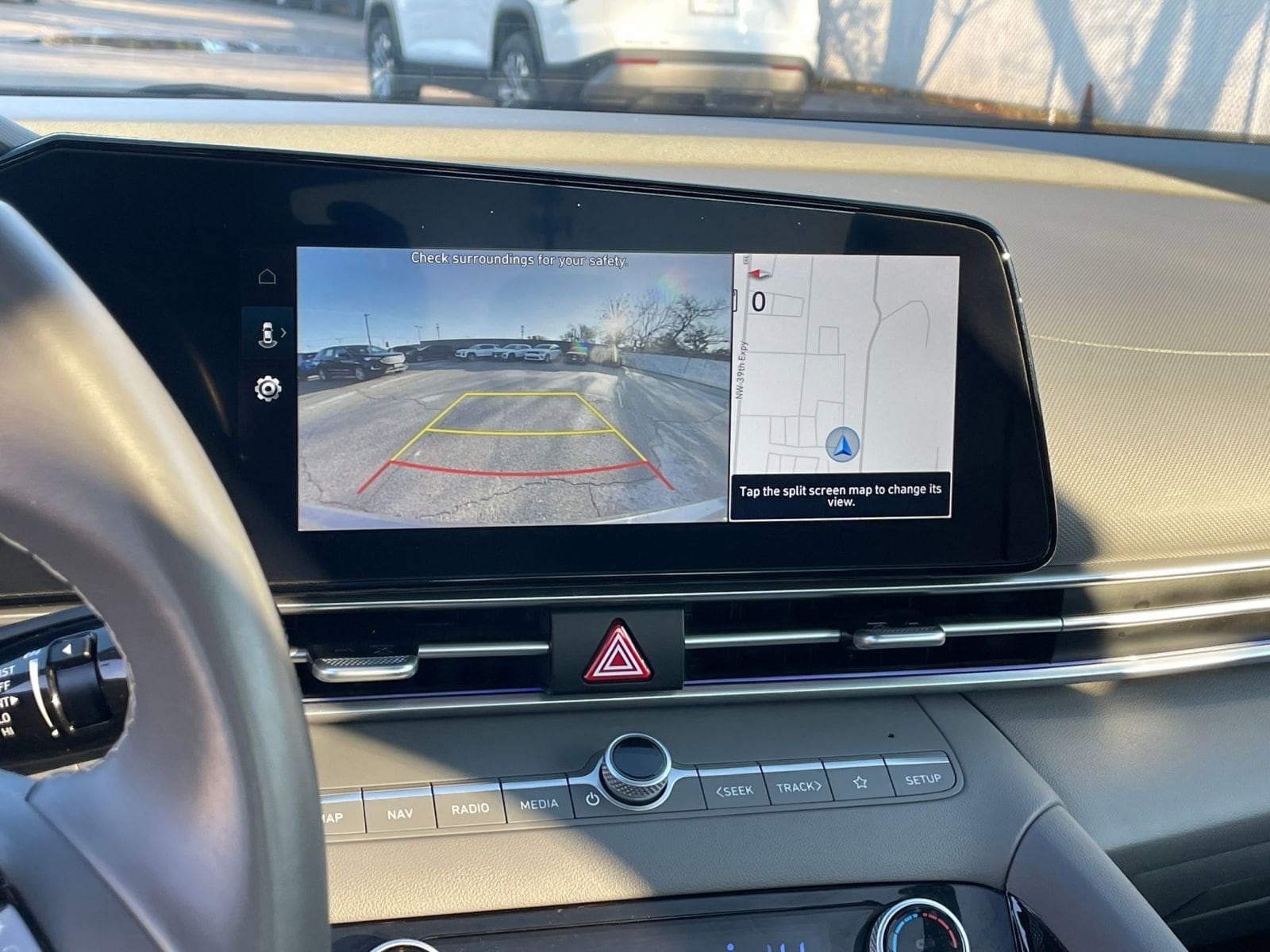 Thumbnail: 2025 Hyundai Elantra - 17