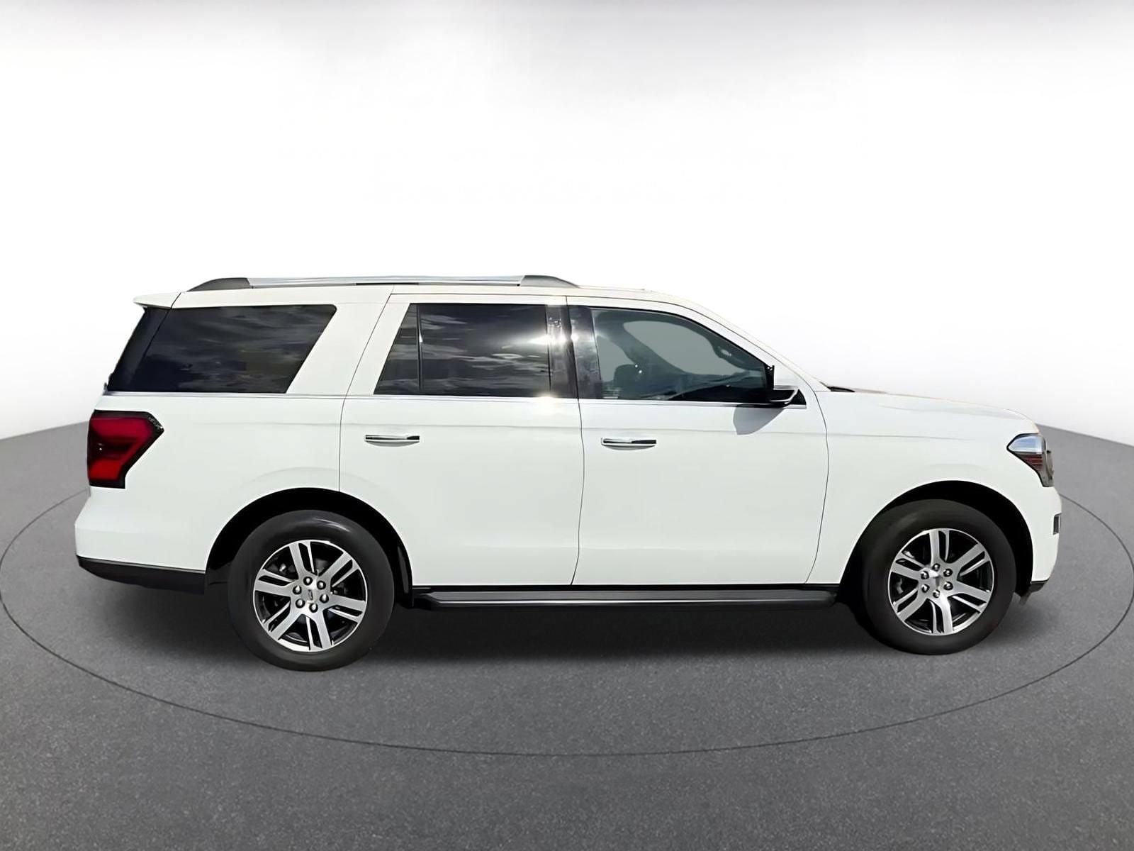 Thumbnail: 2024 Ford Expedition - 15