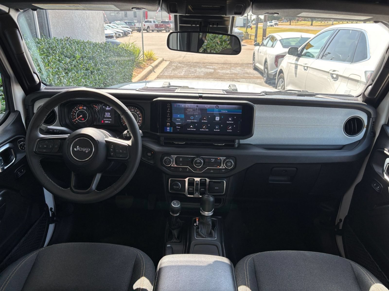 Thumbnail: 2025 Jeep Wrangler - 32