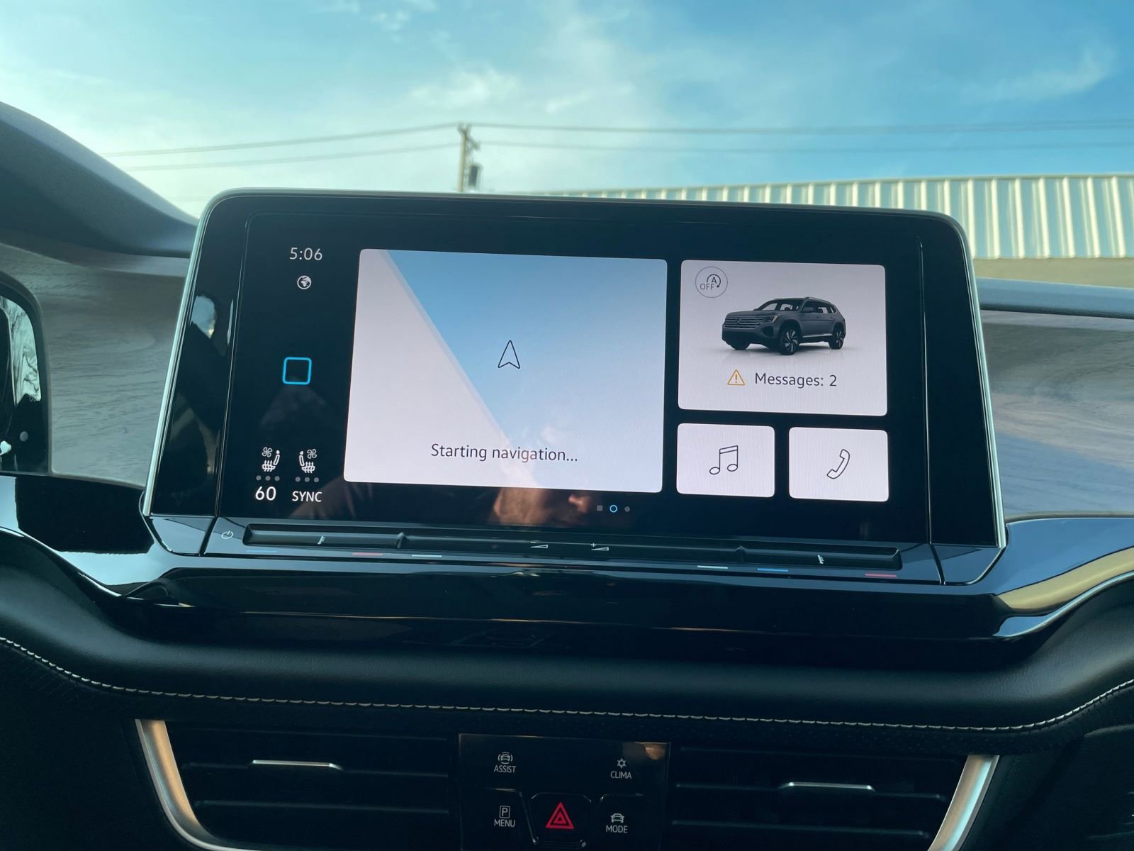 Thumbnail: 2024 Volkswagen Atlas - 21