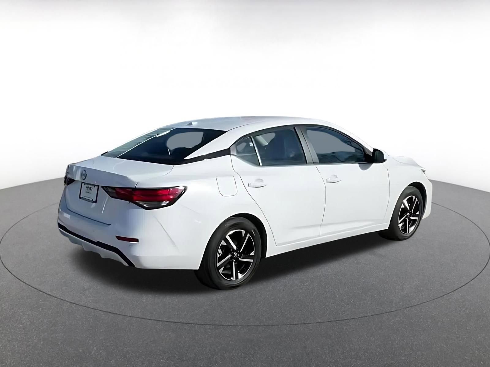 Thumbnail: 2025 Nissan Sentra - 10