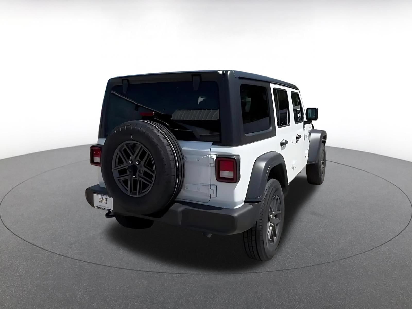 Thumbnail: 2025 Jeep Wrangler - 14