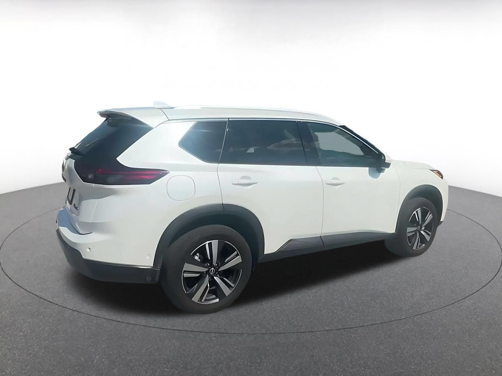 Thumbnail: 2026 Nissan Rogue - 13