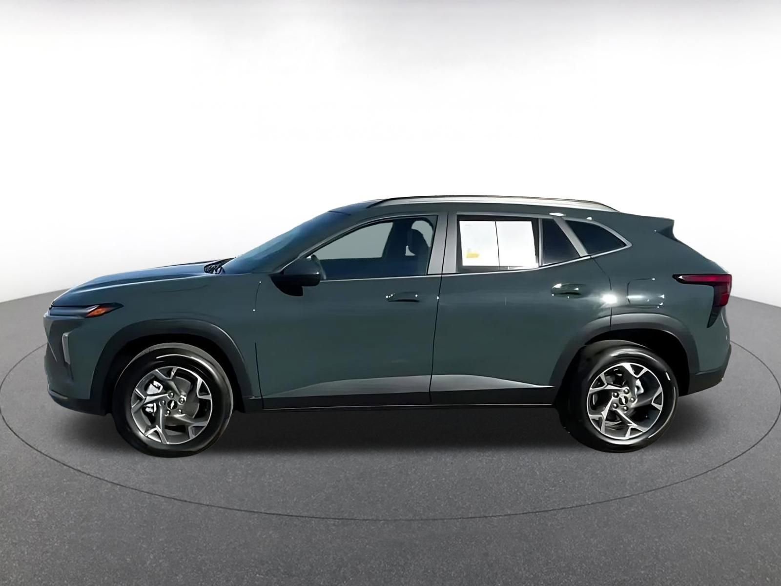 Thumbnail: 2025 Chevrolet Trax - 7