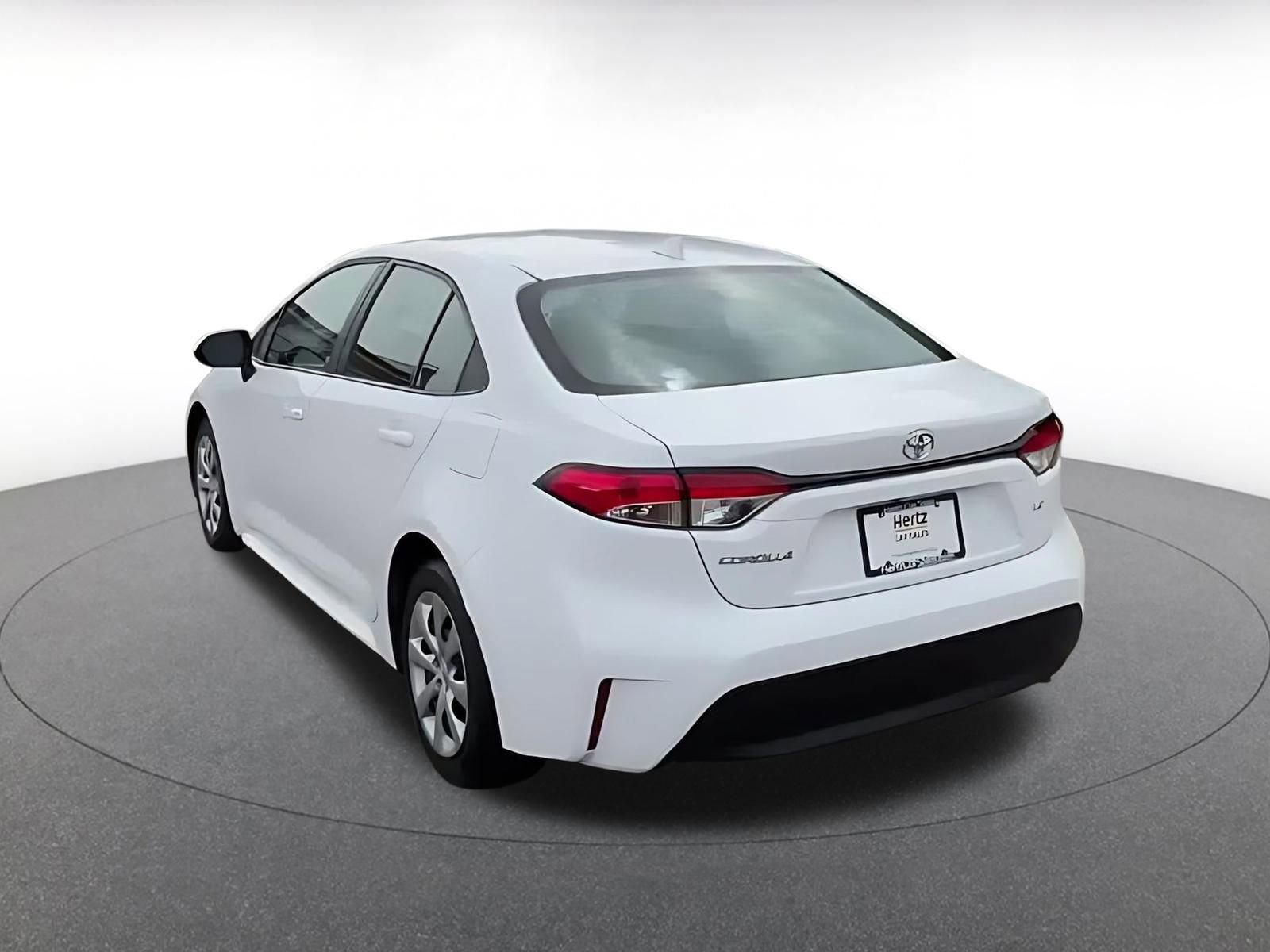 Thumbnail: 2023 Toyota Corolla - 11