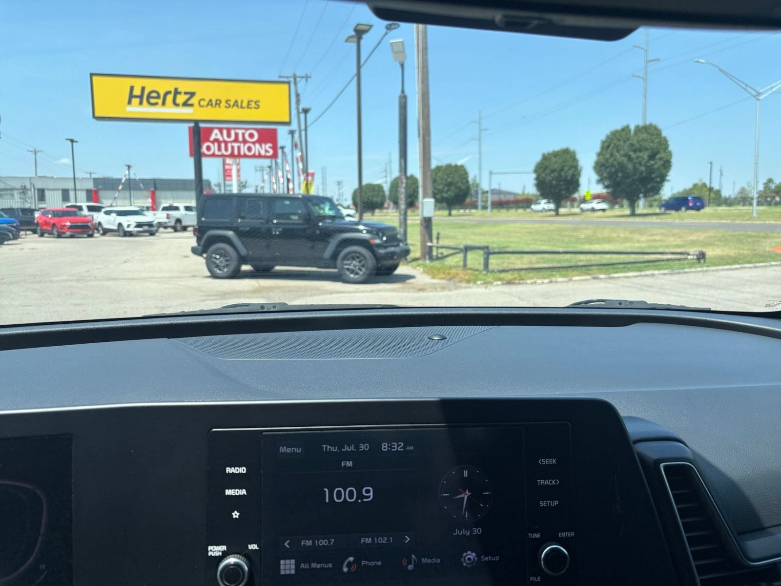 Thumbnail: 2024 Kia Sportage - 16