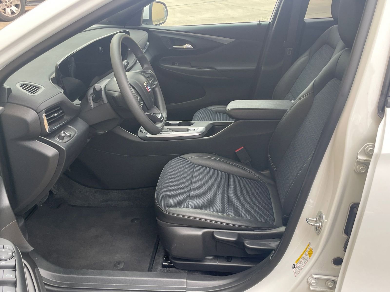 Thumbnail: 2025 Buick Envista - 30