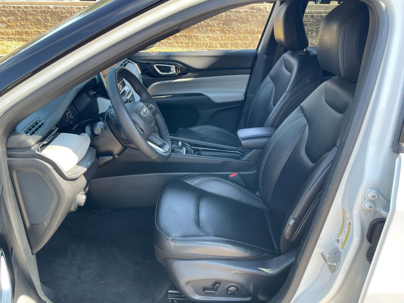 Thumbnail: 2025 Jeep Compass - 30