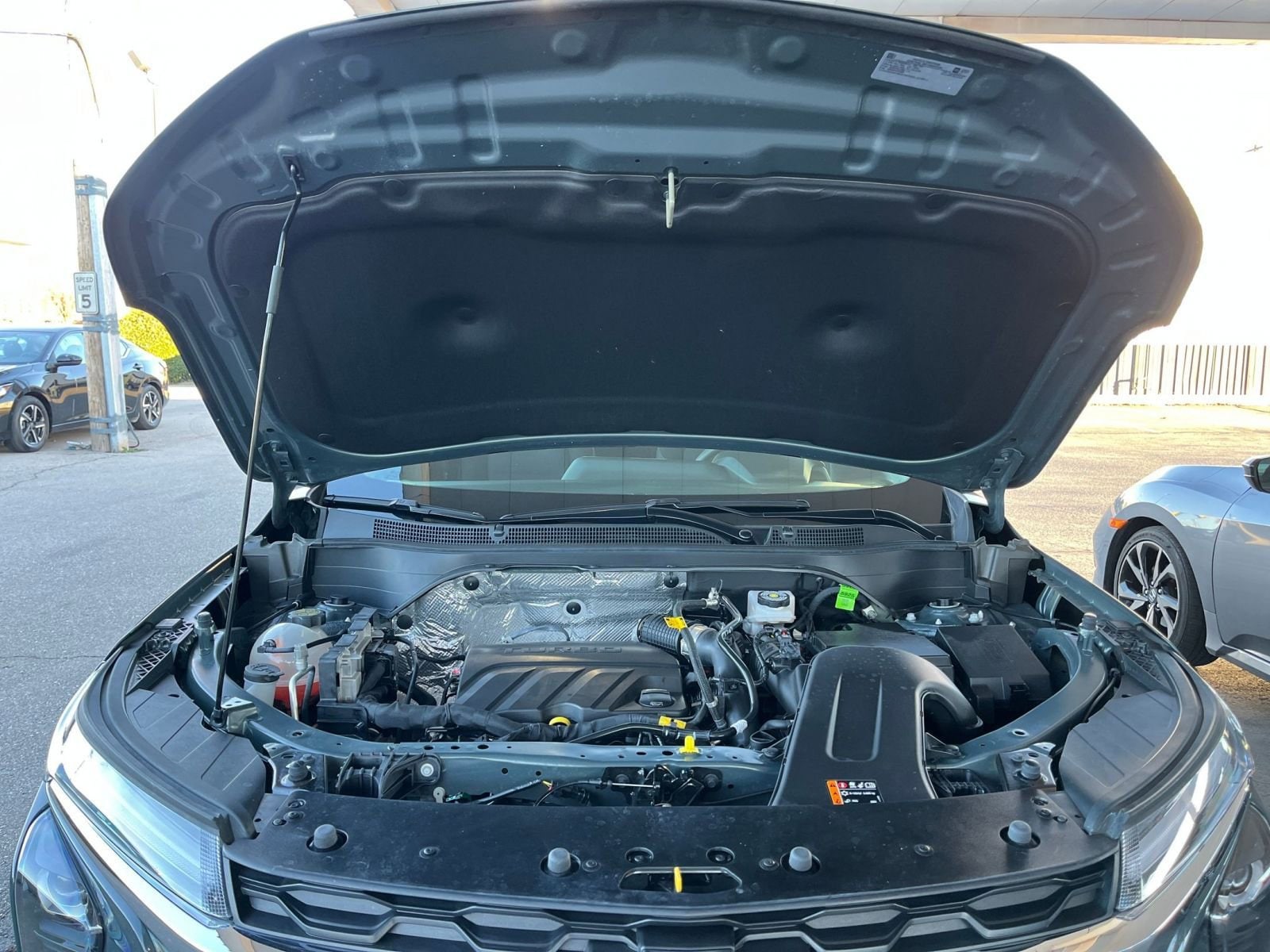 Thumbnail: 2025 Chevrolet Trax - 31