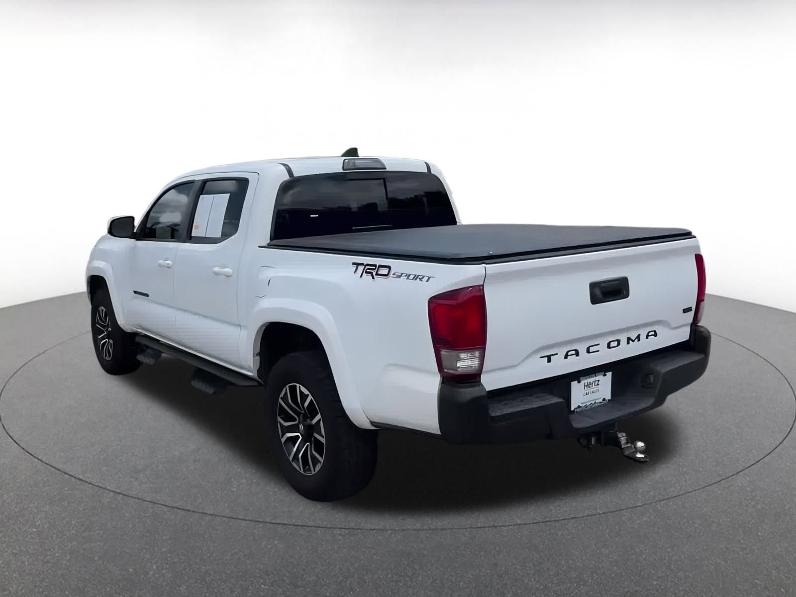 Thumbnail: 2019 Toyota Tacoma - 11