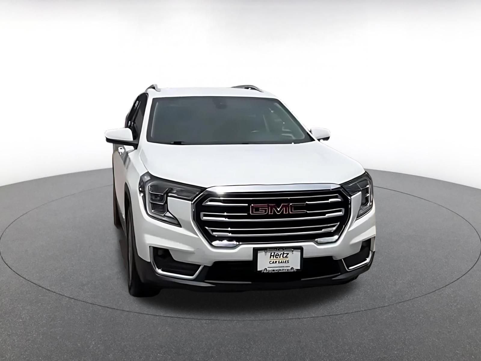 Thumbnail: 2024 GMC Terrain - 3