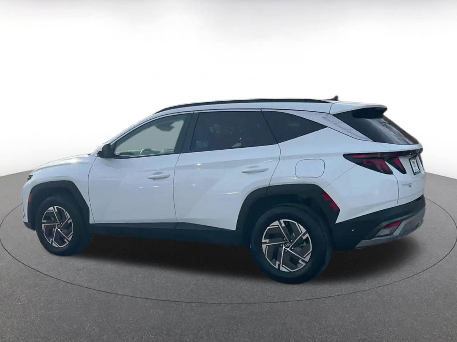 Thumbnail: 2025 Hyundai Tucson - 10