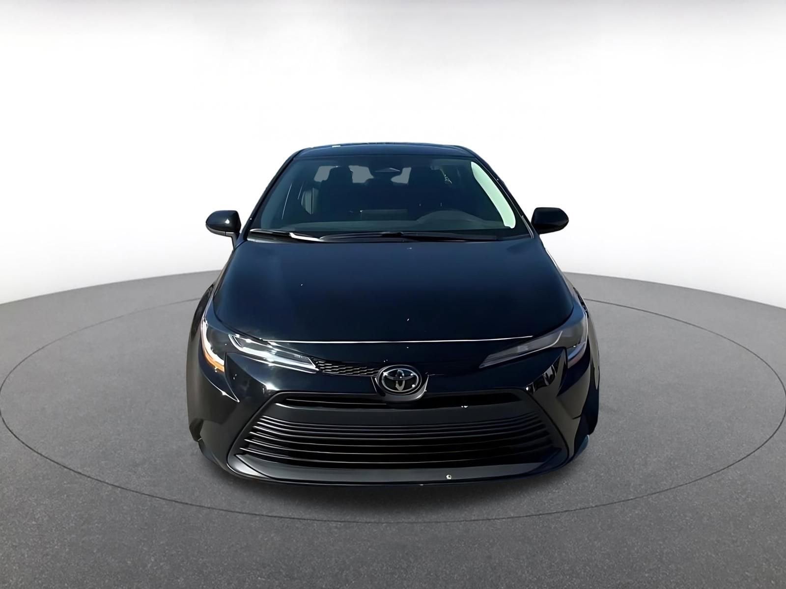 Thumbnail: 2025 Toyota Corolla - 4