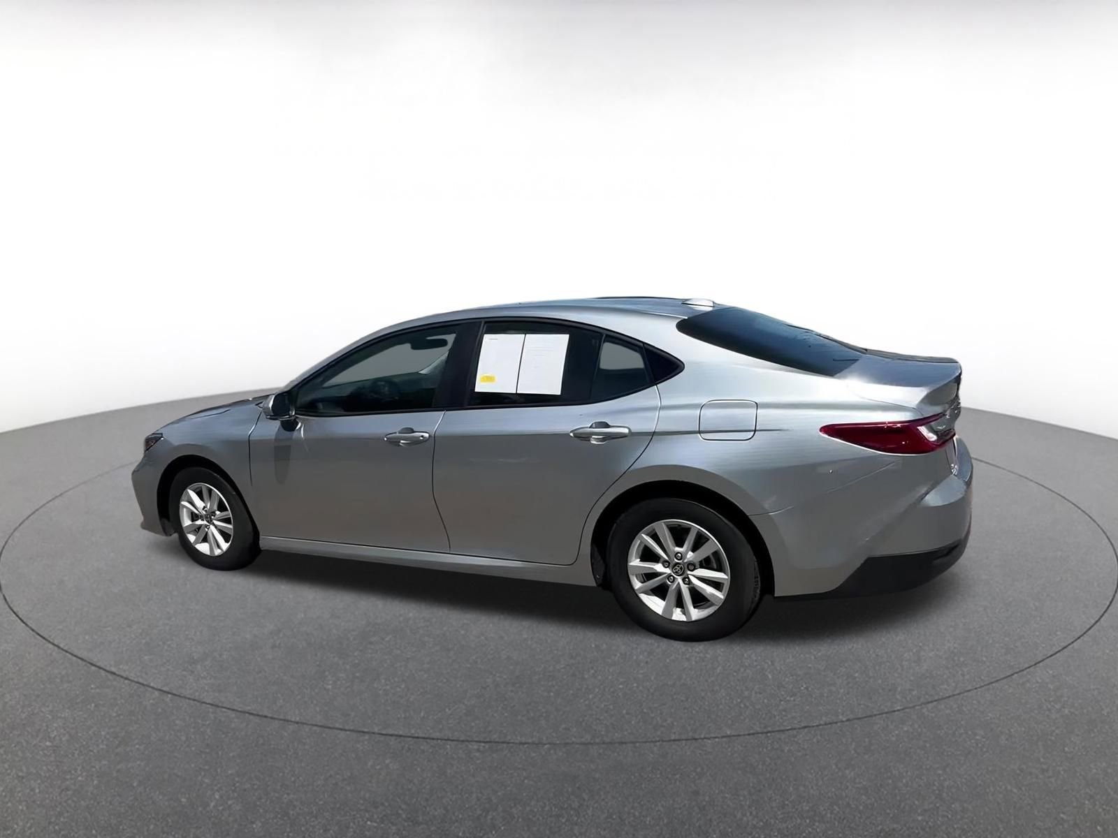 Thumbnail: 2025 Toyota Camry - 10