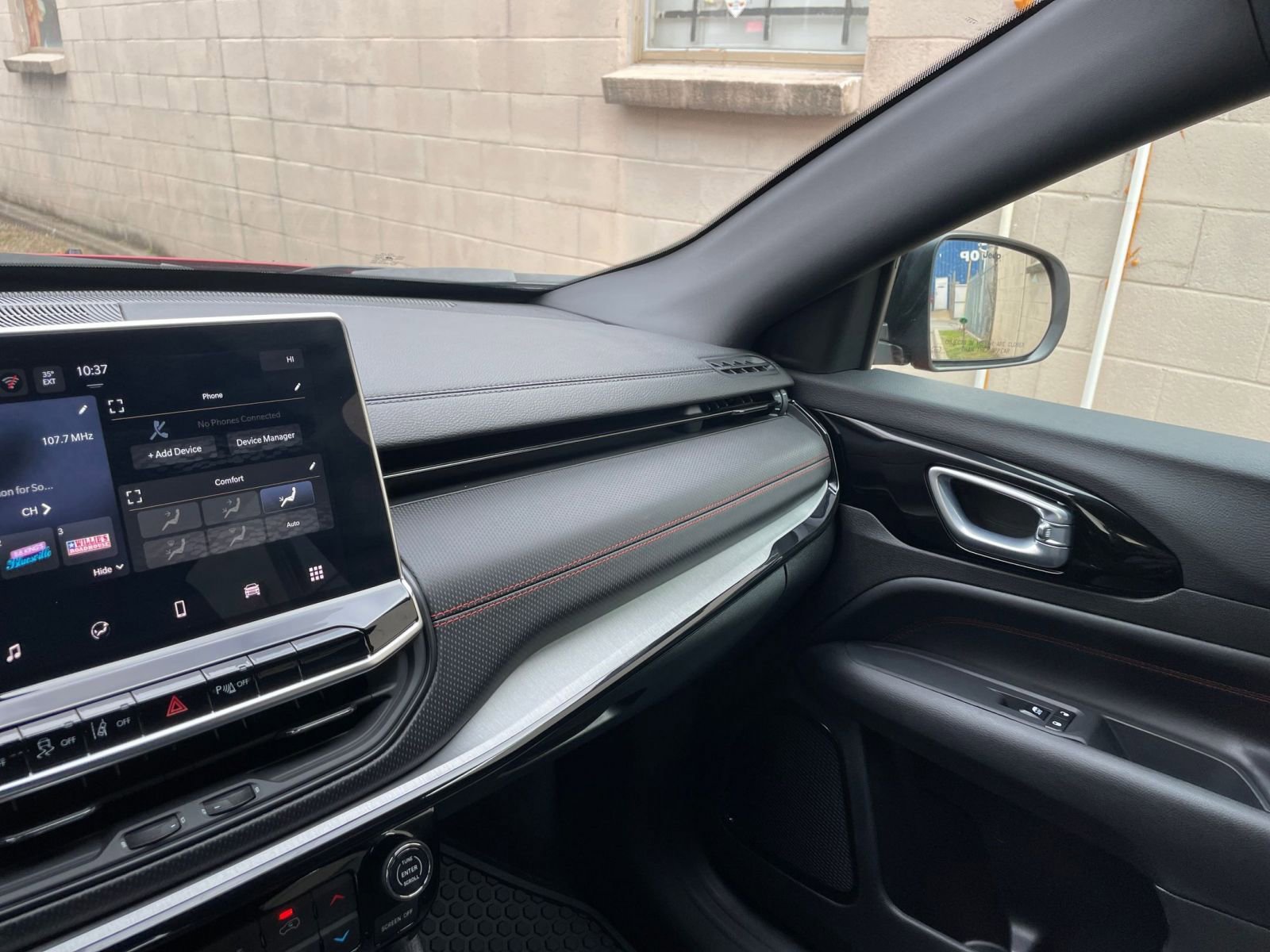 Thumbnail: 2025 Jeep Compass - 34