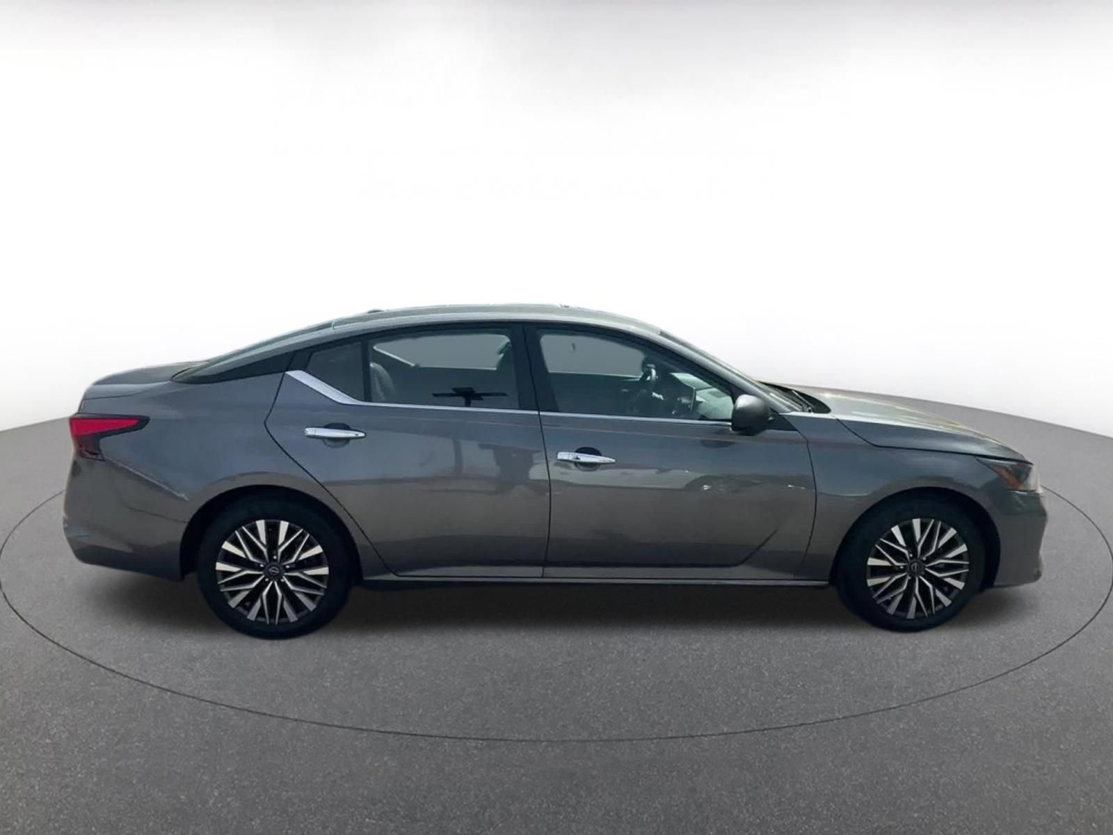 Thumbnail: 2025 Nissan Altima - 16