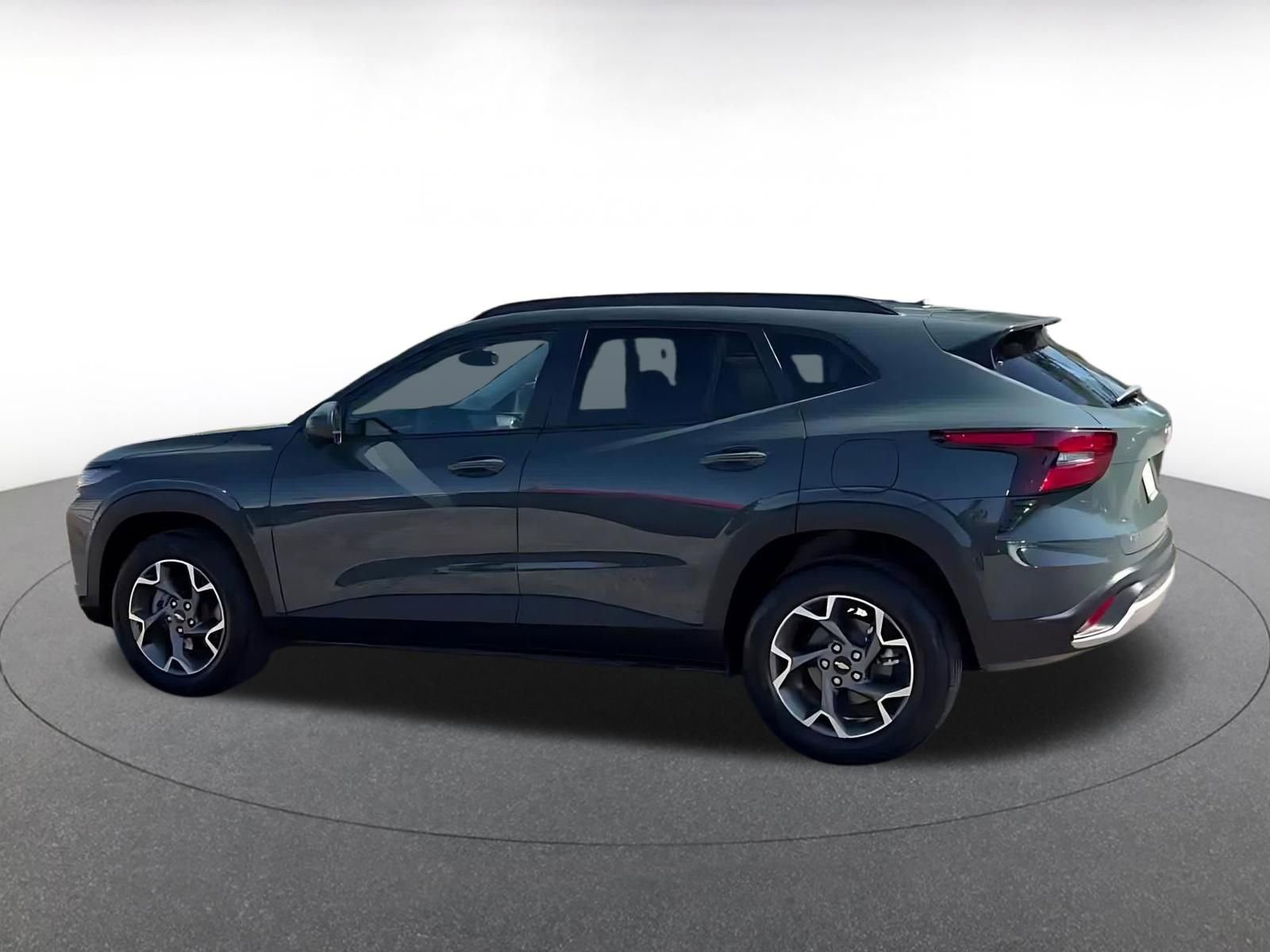 Thumbnail: 2025 Chevrolet Trax - 10