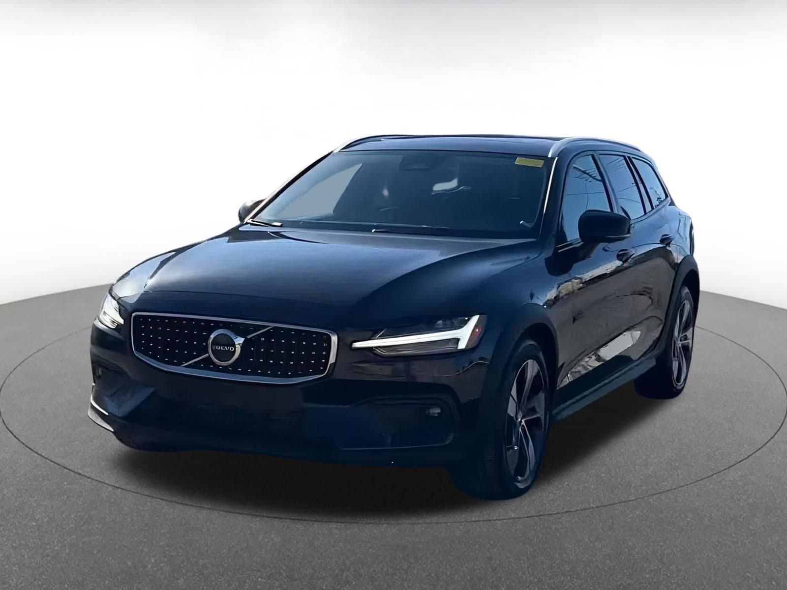 Thumbnail: 2025 Volvo S60 - 7