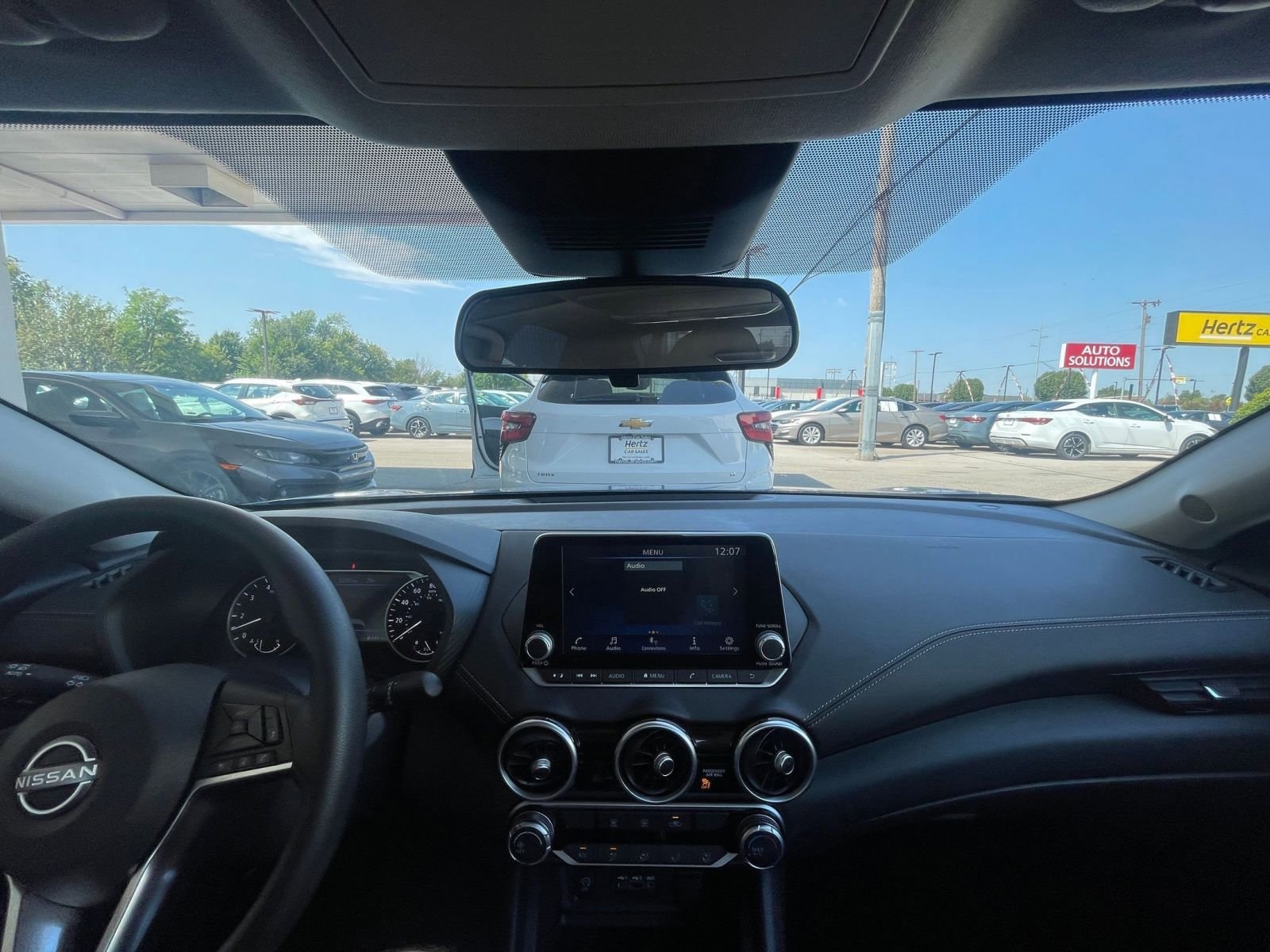Thumbnail: 2024 Nissan Sentra - 31