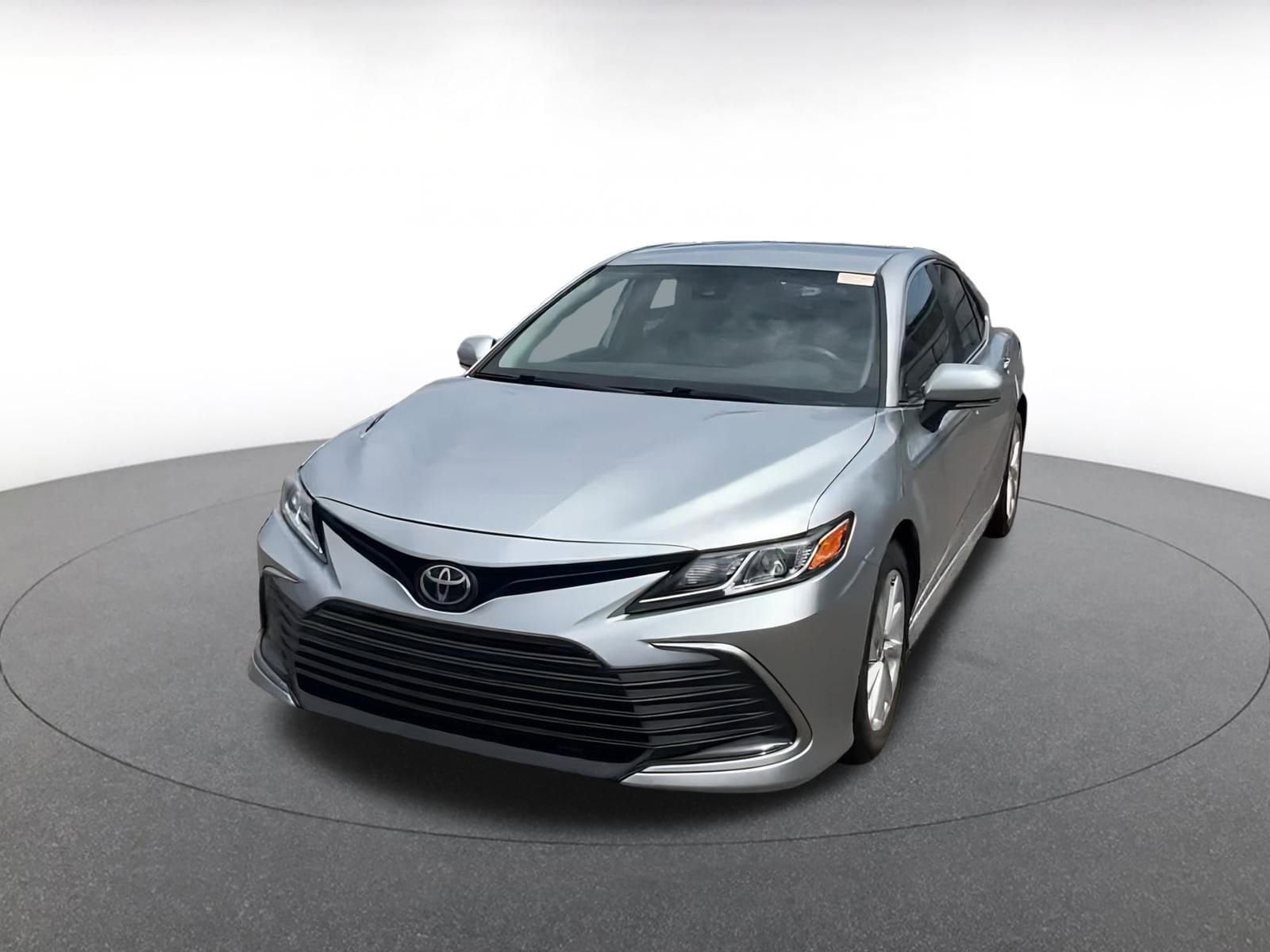 Thumbnail: 2023 Toyota Camry - 6