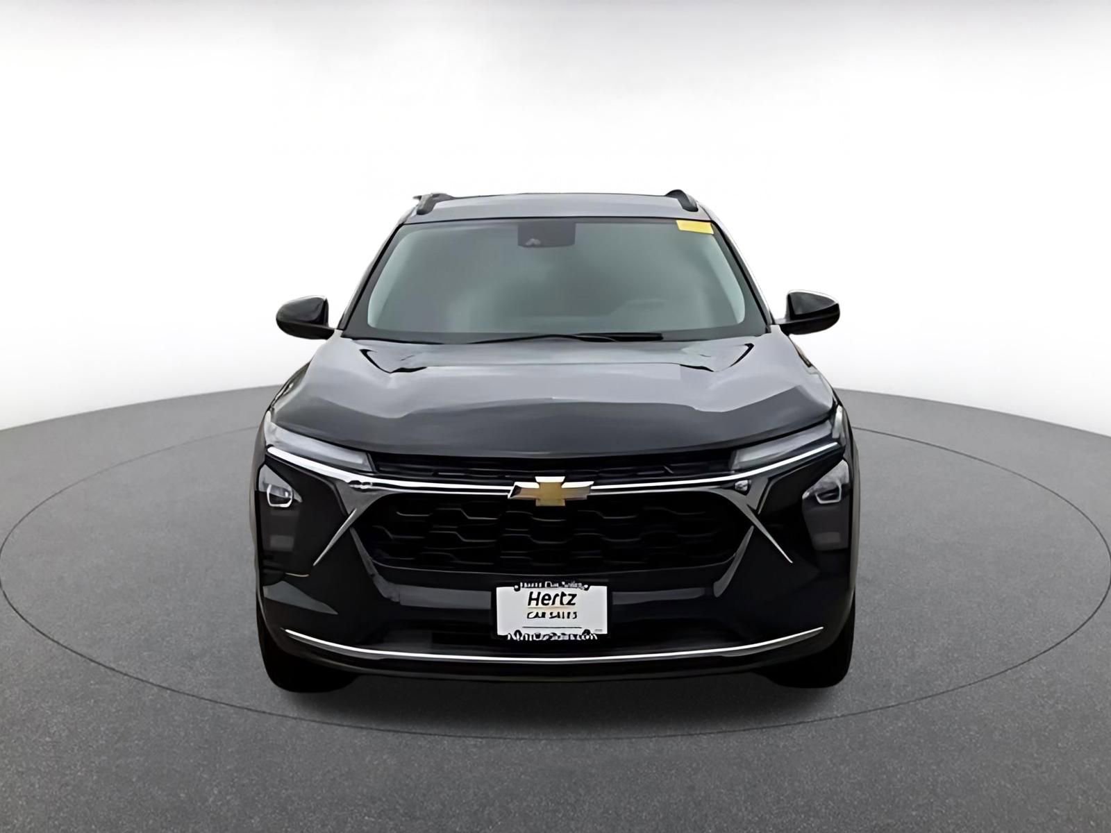 Thumbnail: 2025 Chevrolet Trax - 4
