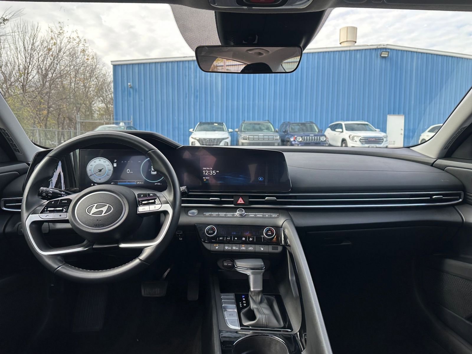 Thumbnail: 2025 Hyundai Elantra - 33