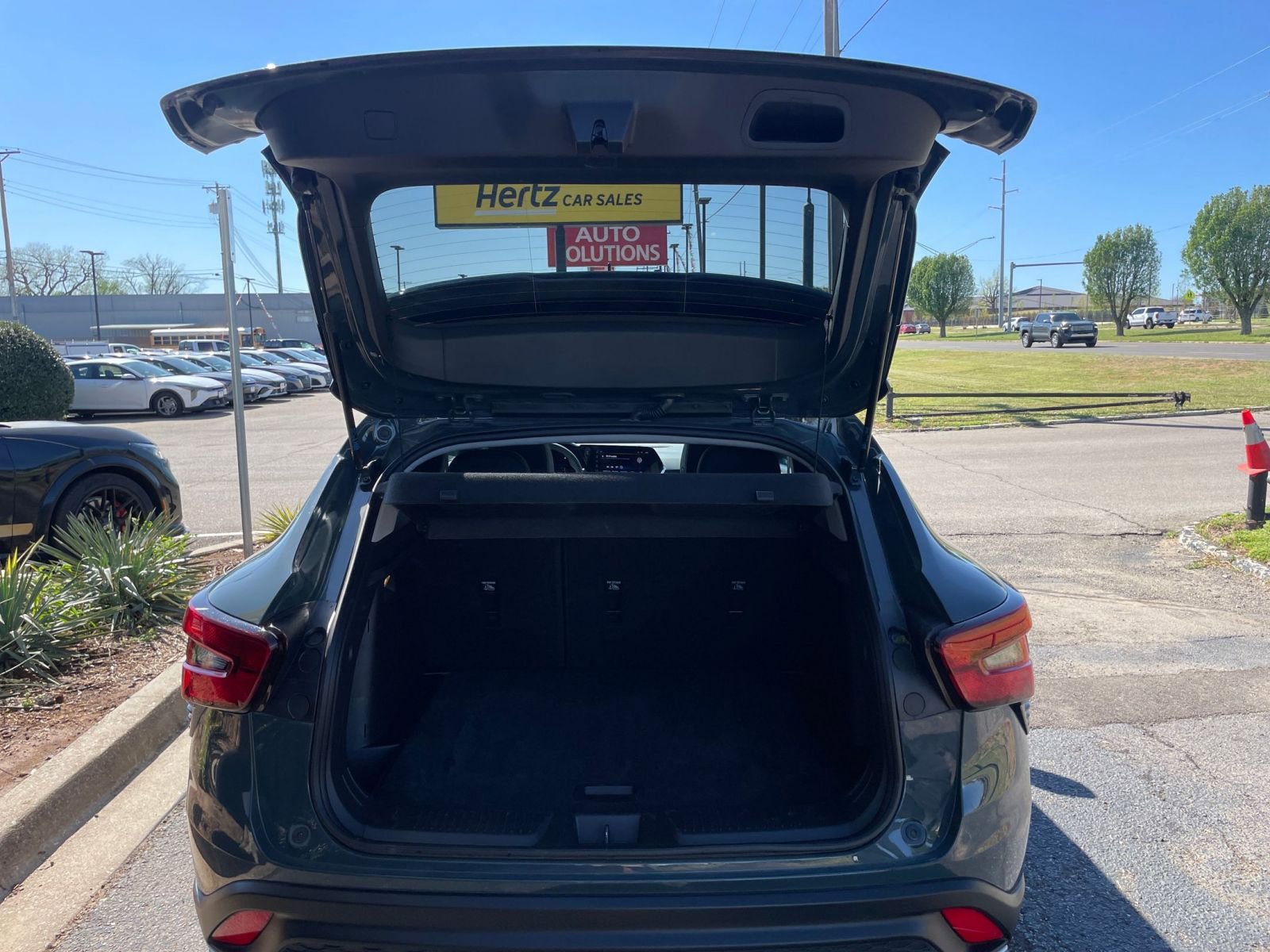 Thumbnail: 2025 Chevrolet Trax - 30