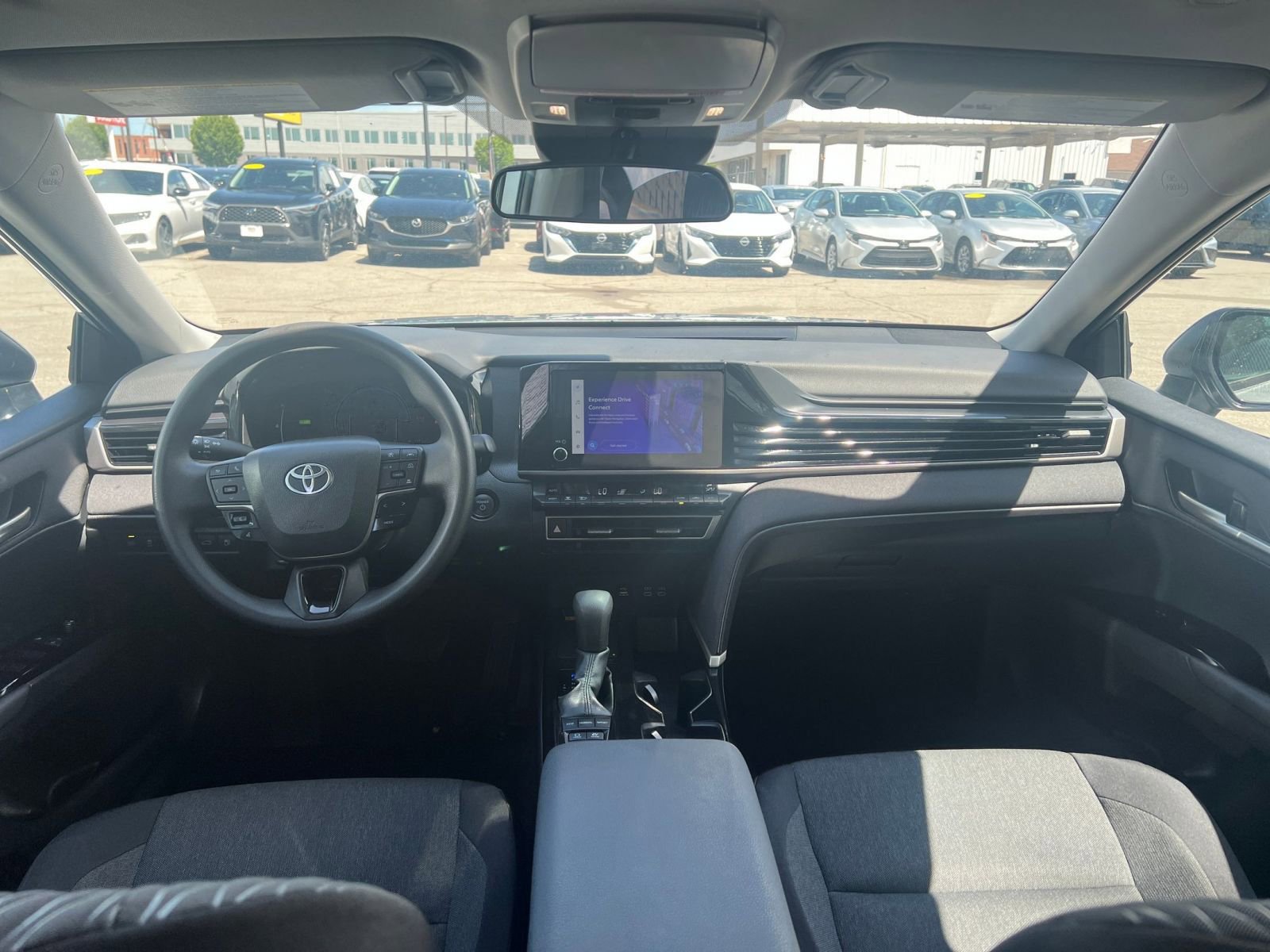 Thumbnail: 2025 Toyota Camry - 32