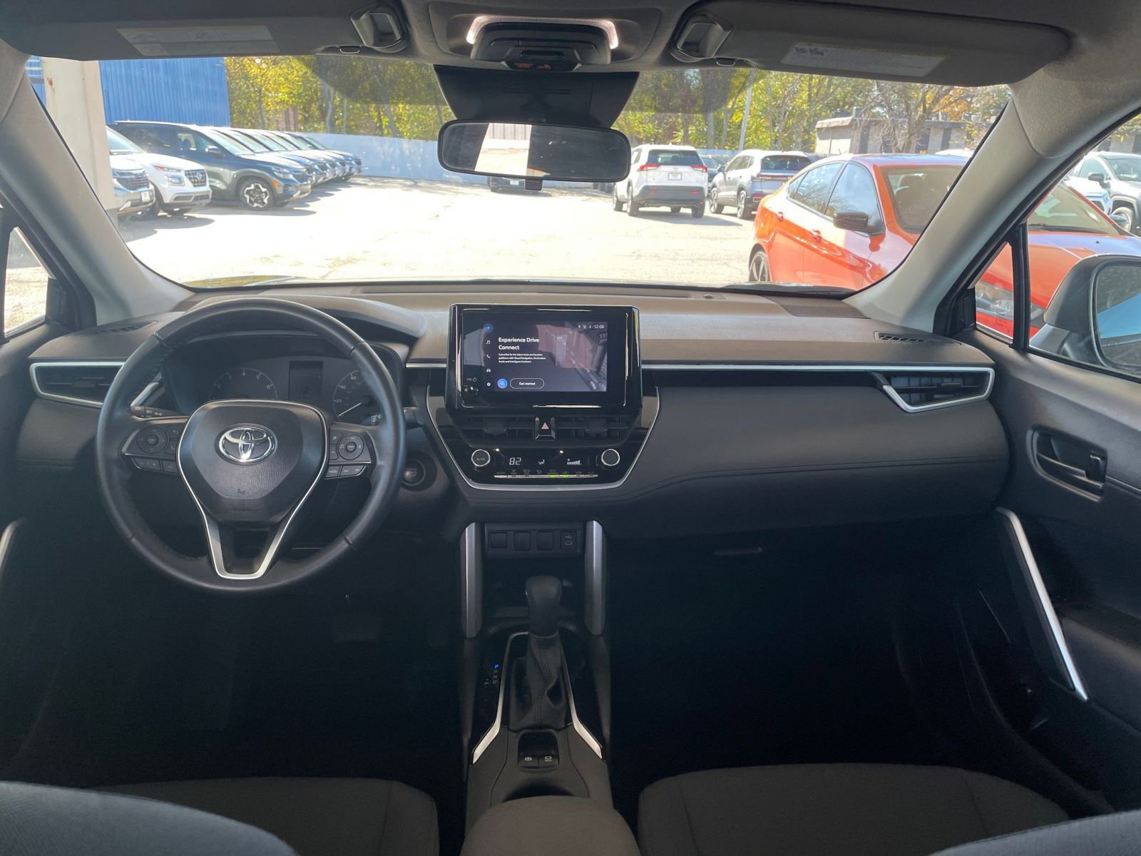 Thumbnail: 2025 Toyota Corolla Cross - 32