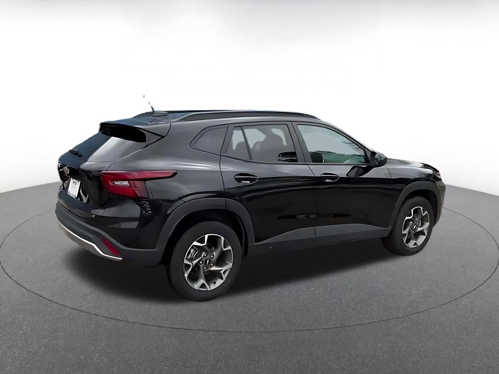 Thumbnail: 2025 Chevrolet Trax - 16