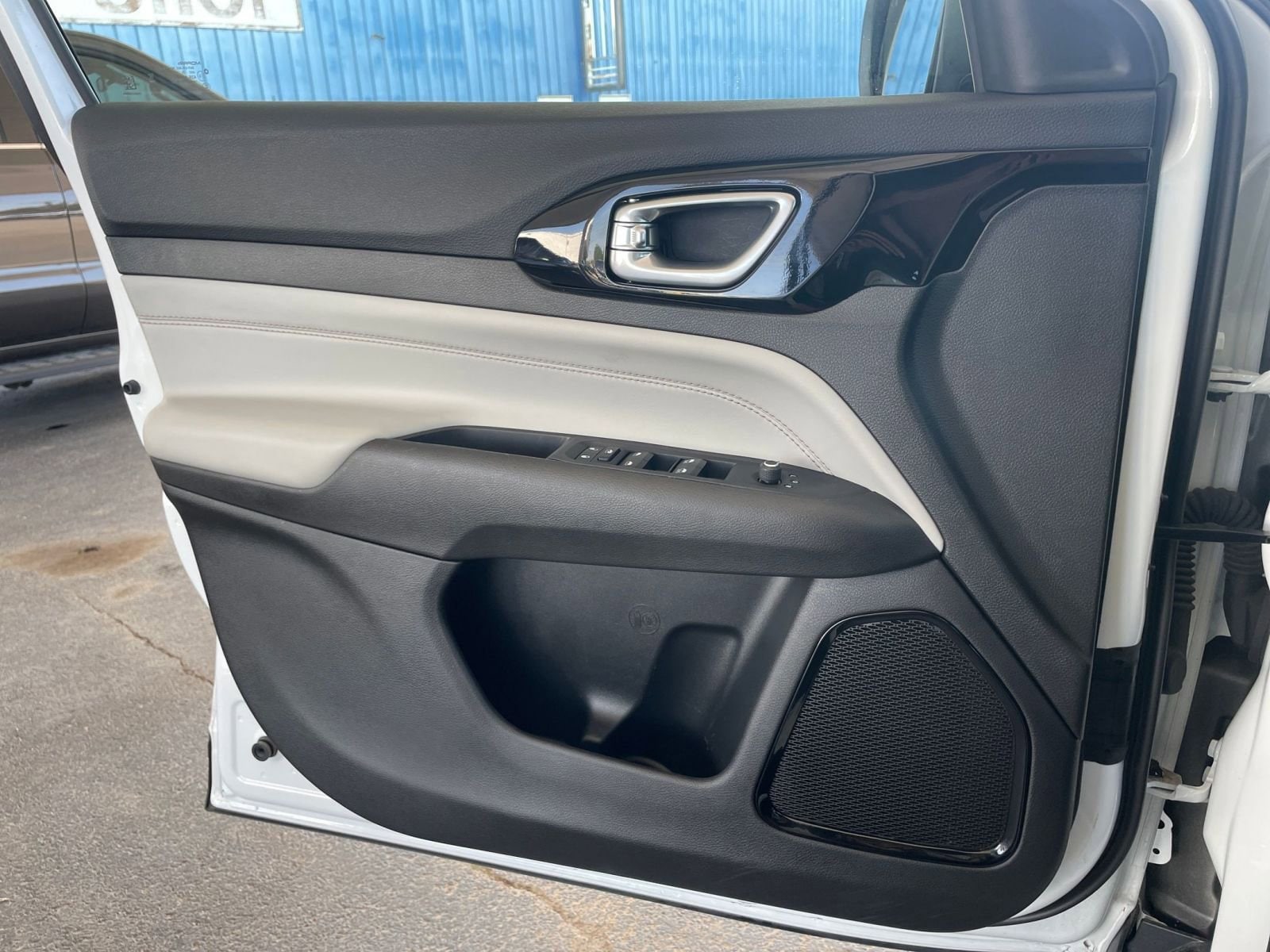 Thumbnail: 2025 Jeep Compass - 20