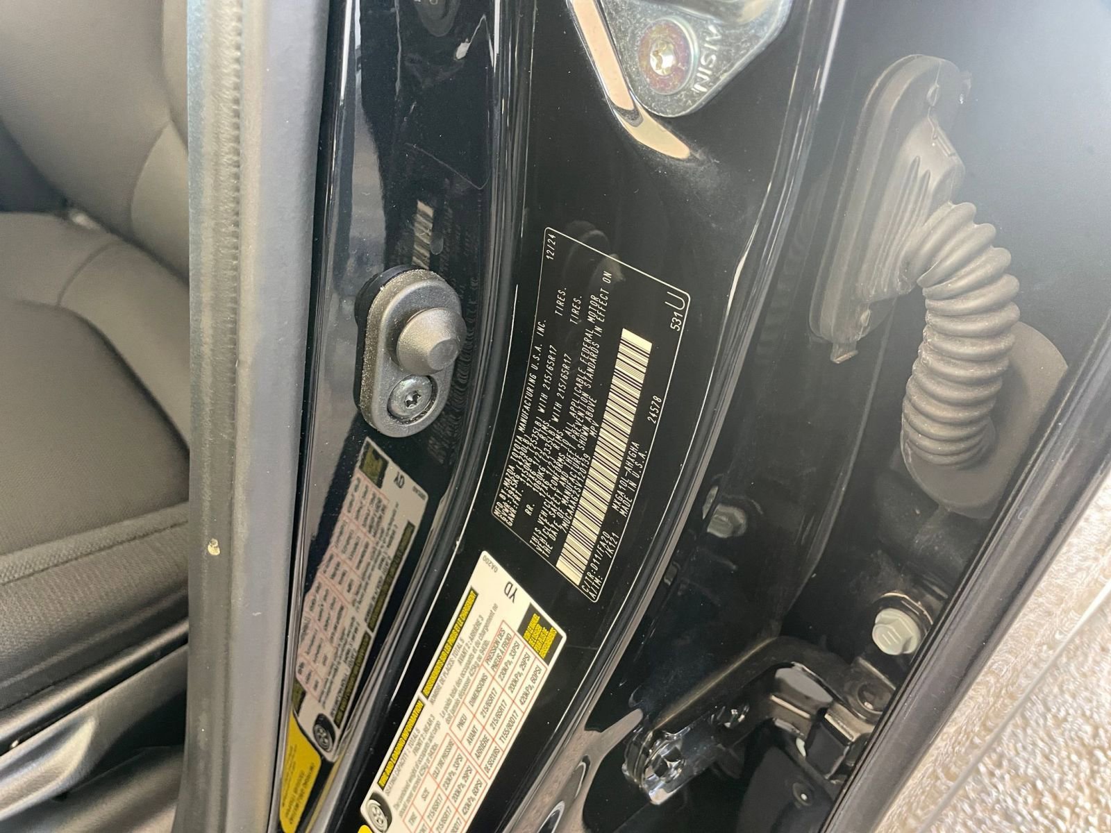 Thumbnail: 2025 Toyota Corolla Cross - 28