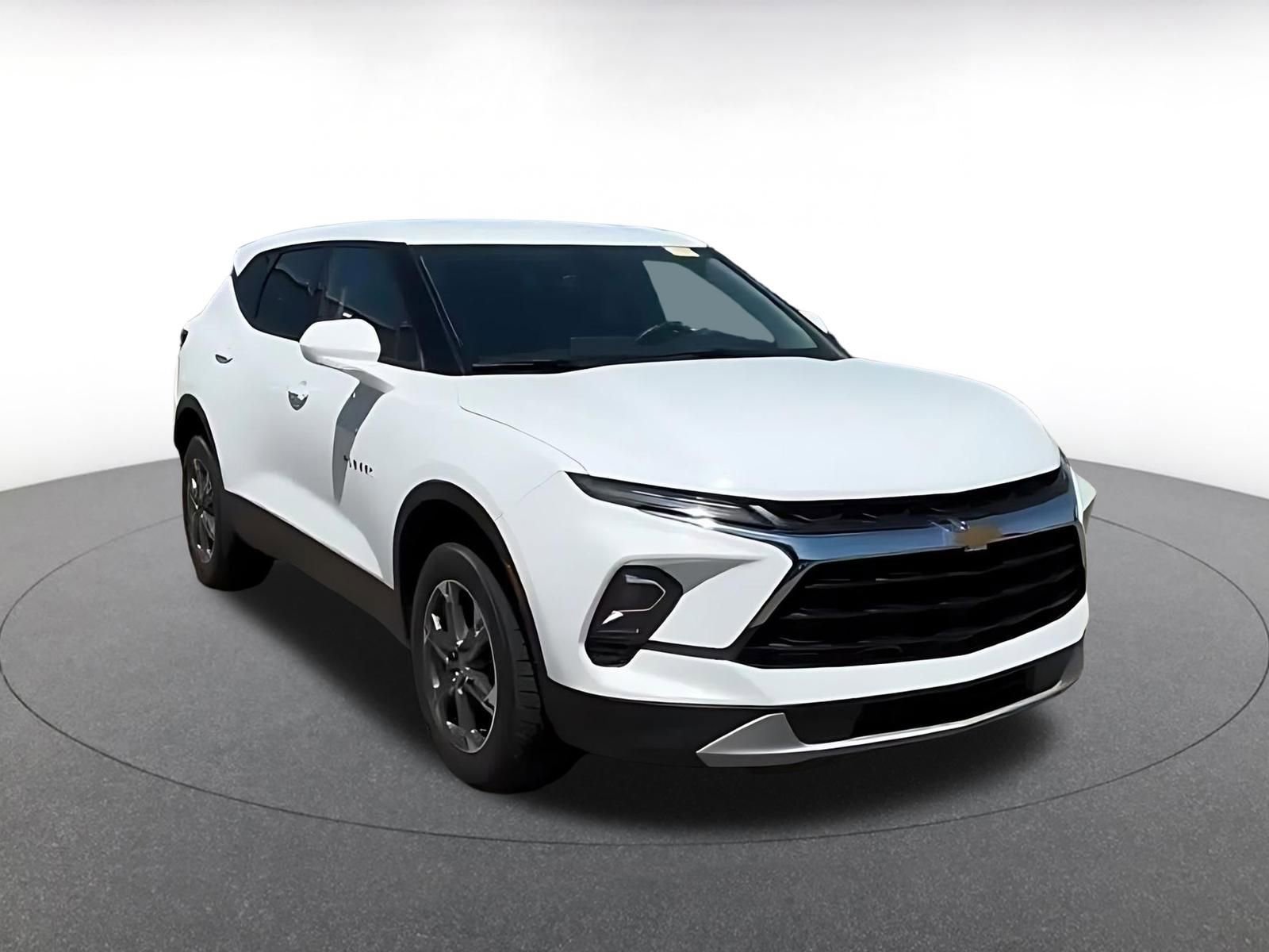 Thumbnail: 2025 Chevrolet Blazer - 3