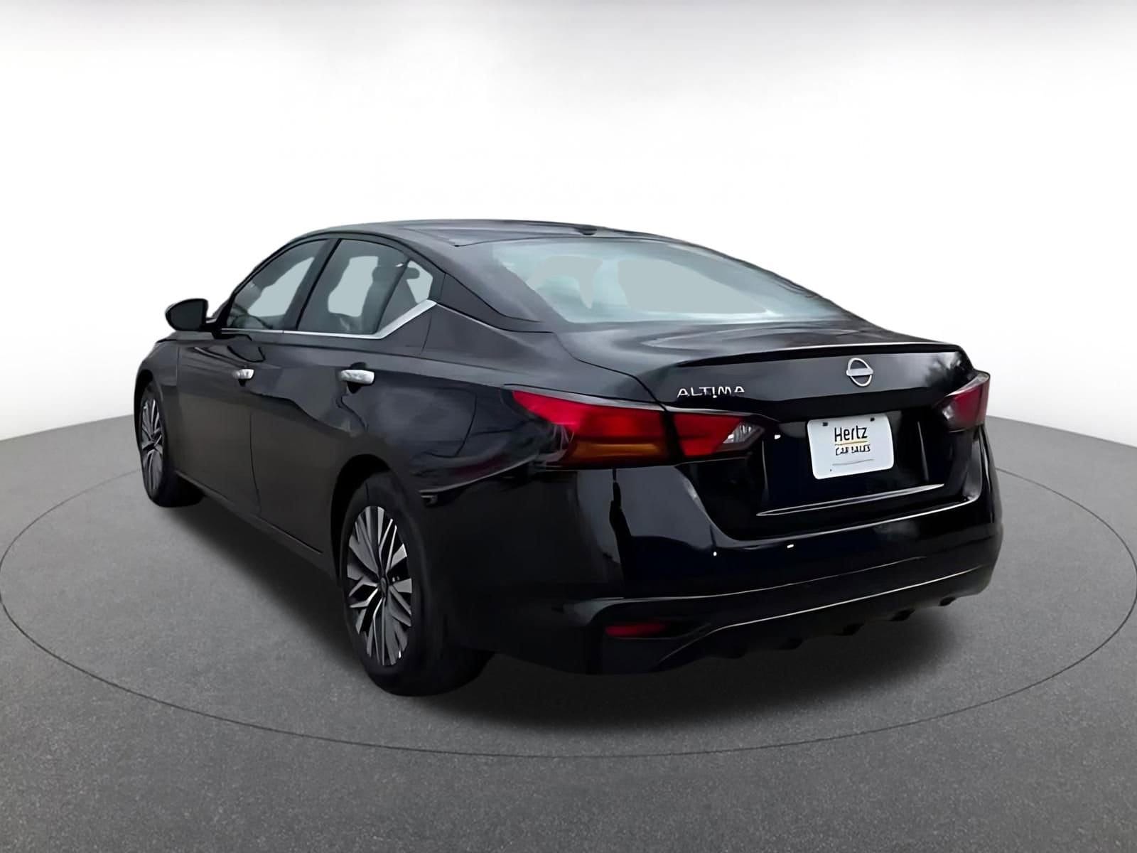 Thumbnail: 2025 Nissan Altima - 11