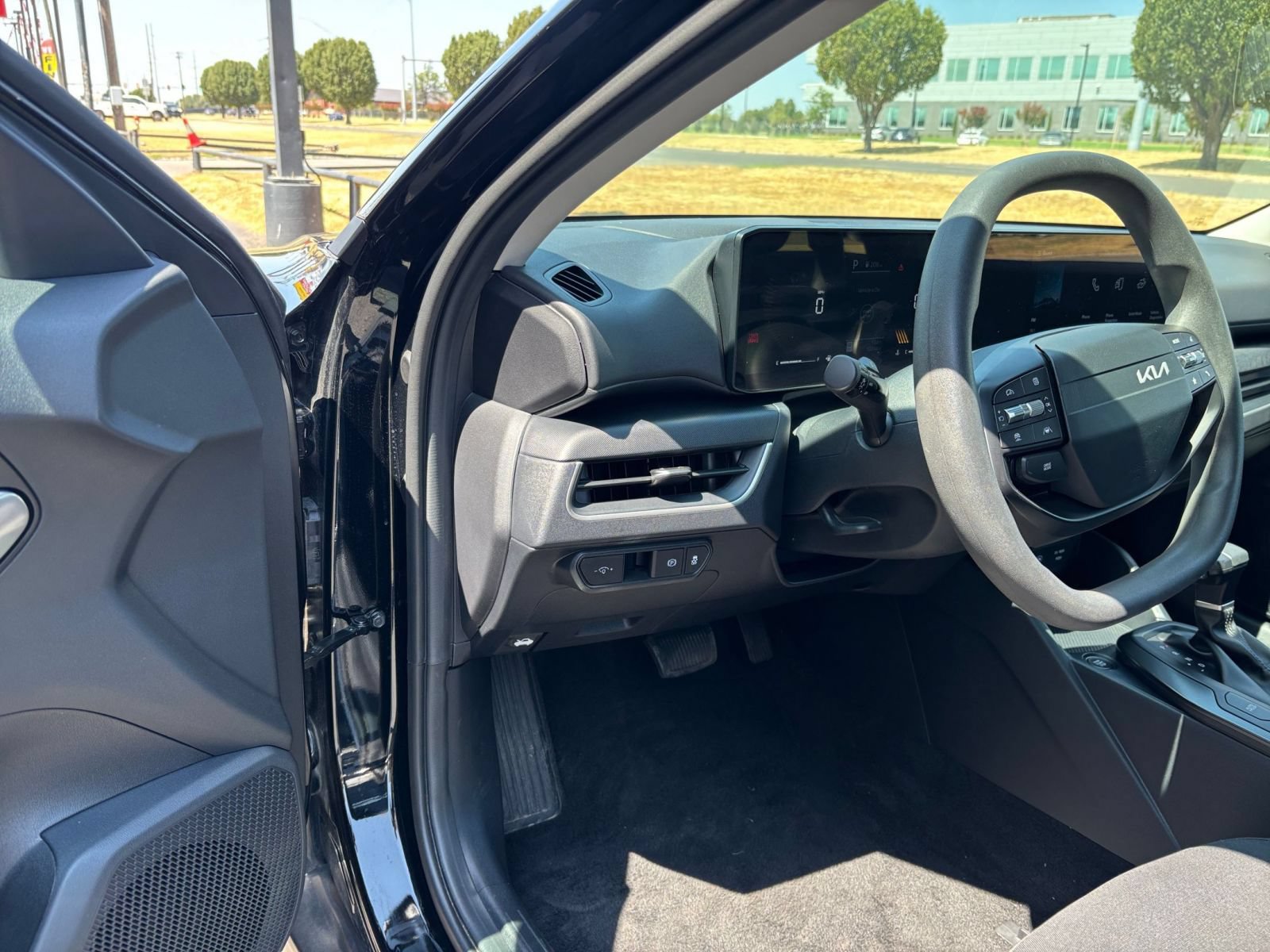 Thumbnail: 2026 Kia K4 - 33