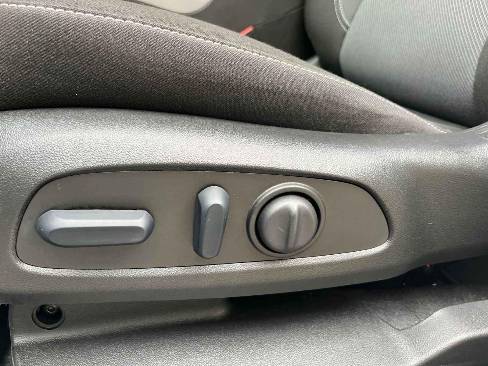 Thumbnail: 2025 Chevrolet Blazer - 22