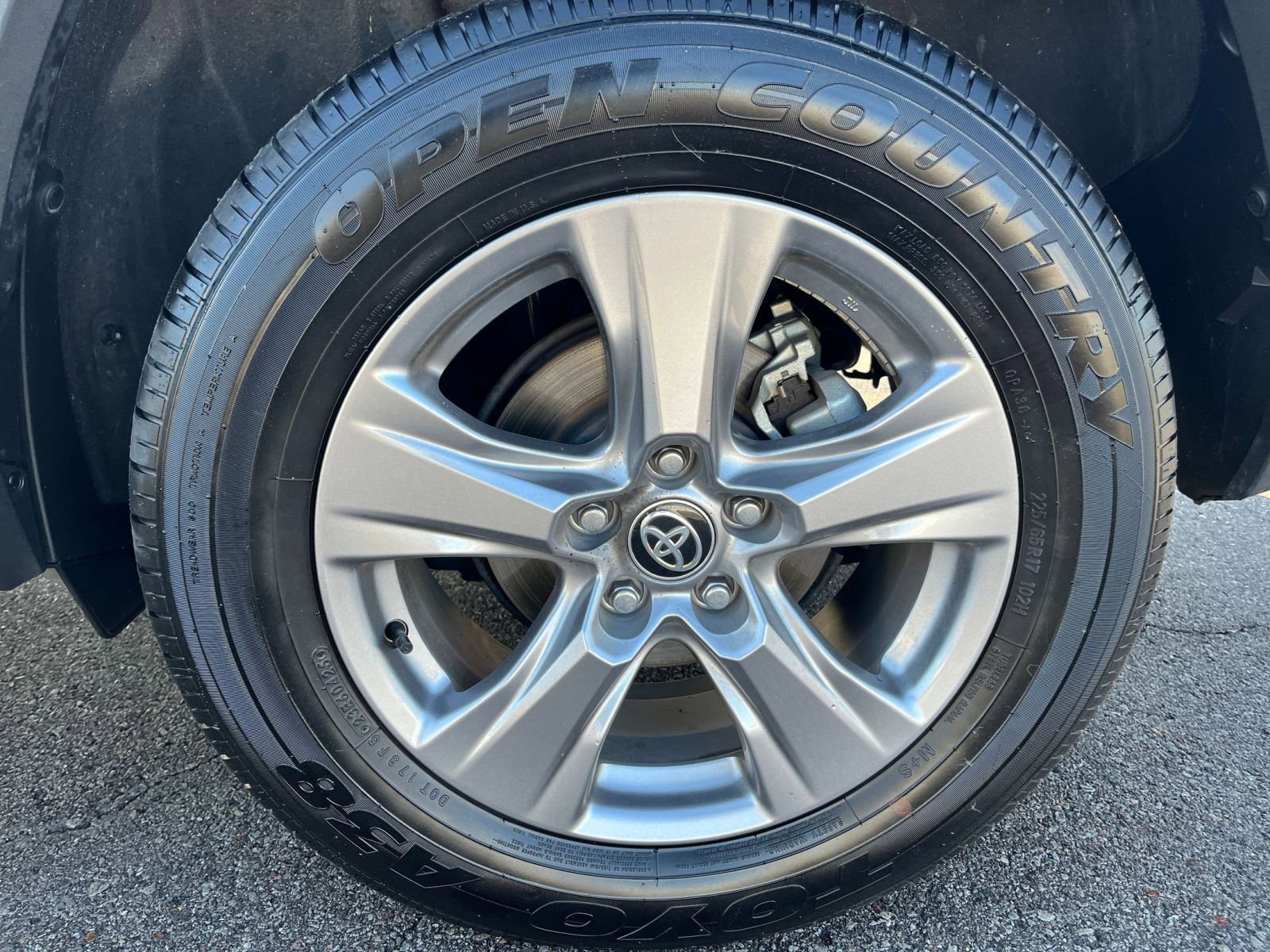 Thumbnail: 2025 Toyota RAV4 - 29