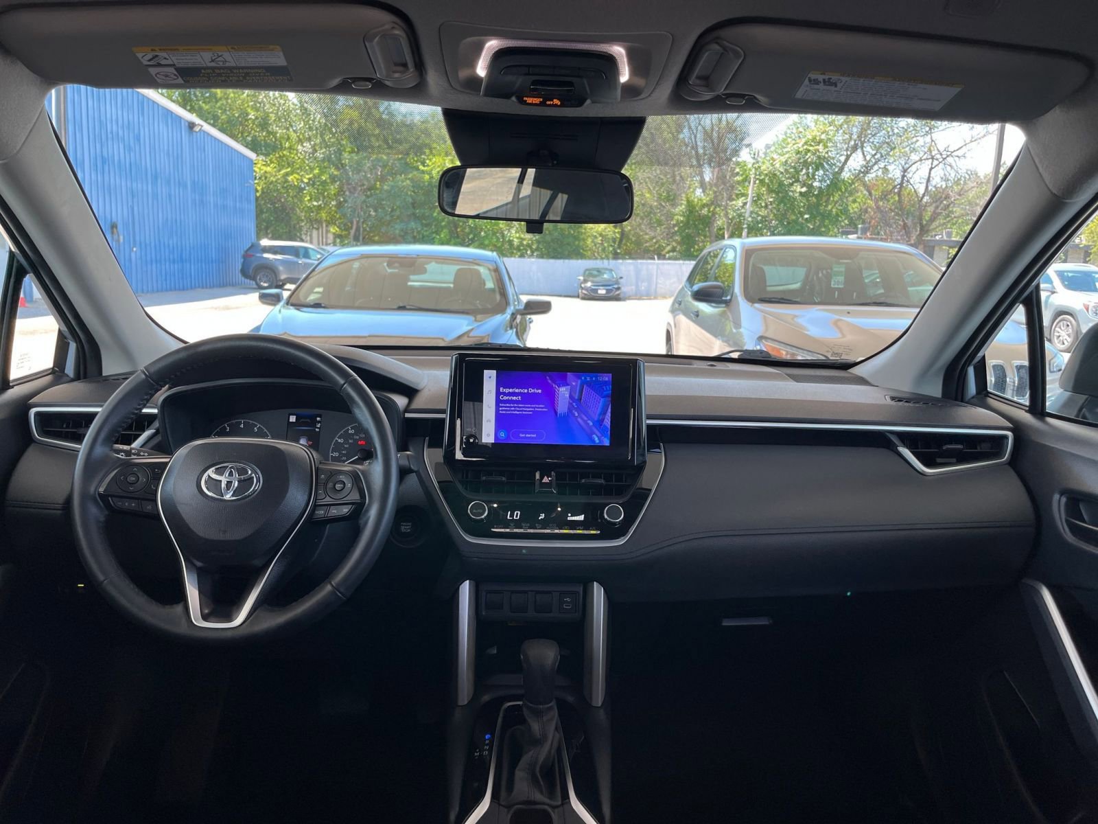 Thumbnail: 2024 Toyota Corolla Cross - 32