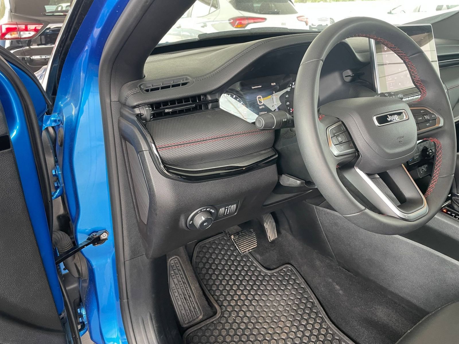 Thumbnail: 2025 Jeep Compass - 33