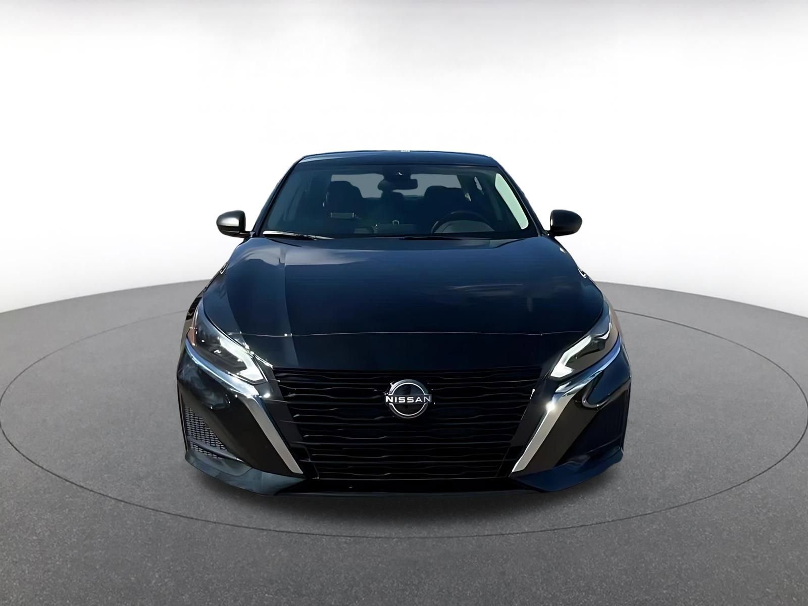 Thumbnail: 2025 Nissan Altima - 4