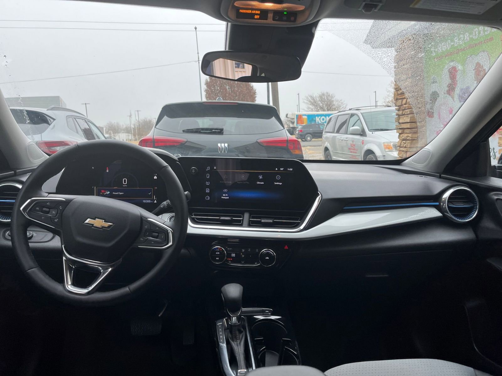 Thumbnail: 2025 Chevrolet Trax - 31