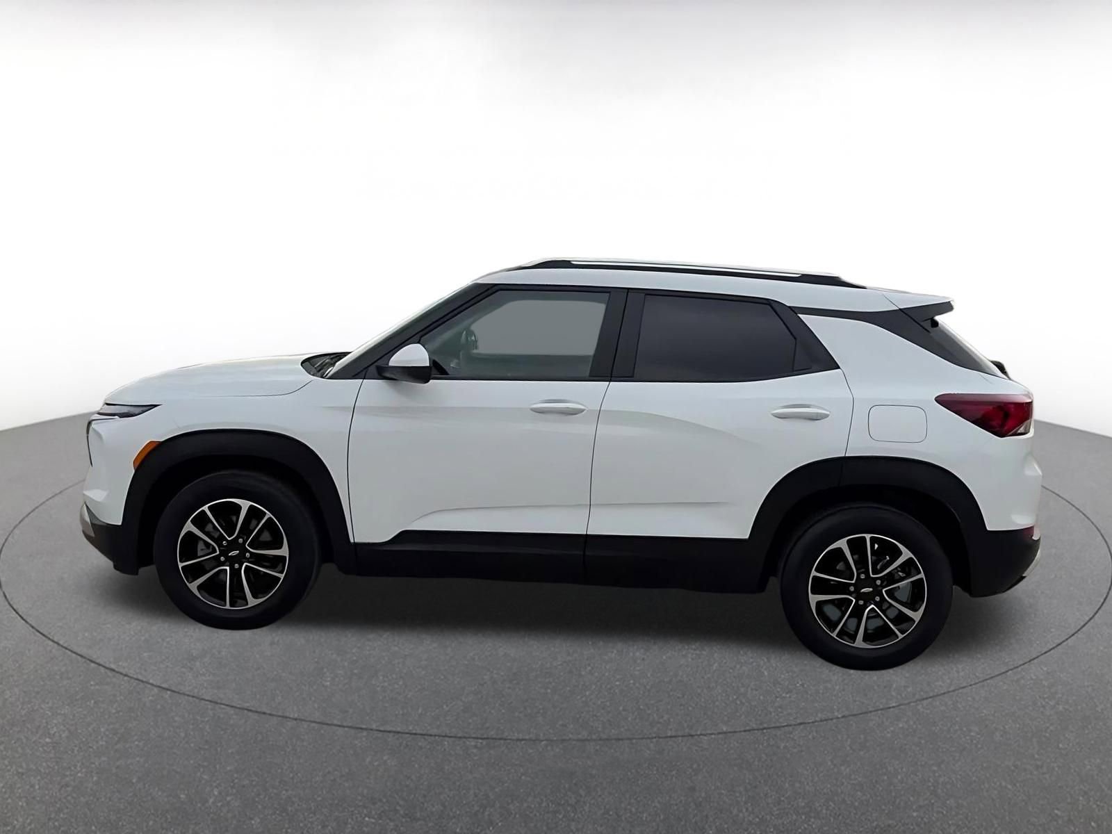 Thumbnail: 2025 Chevrolet TrailBlazer - 9