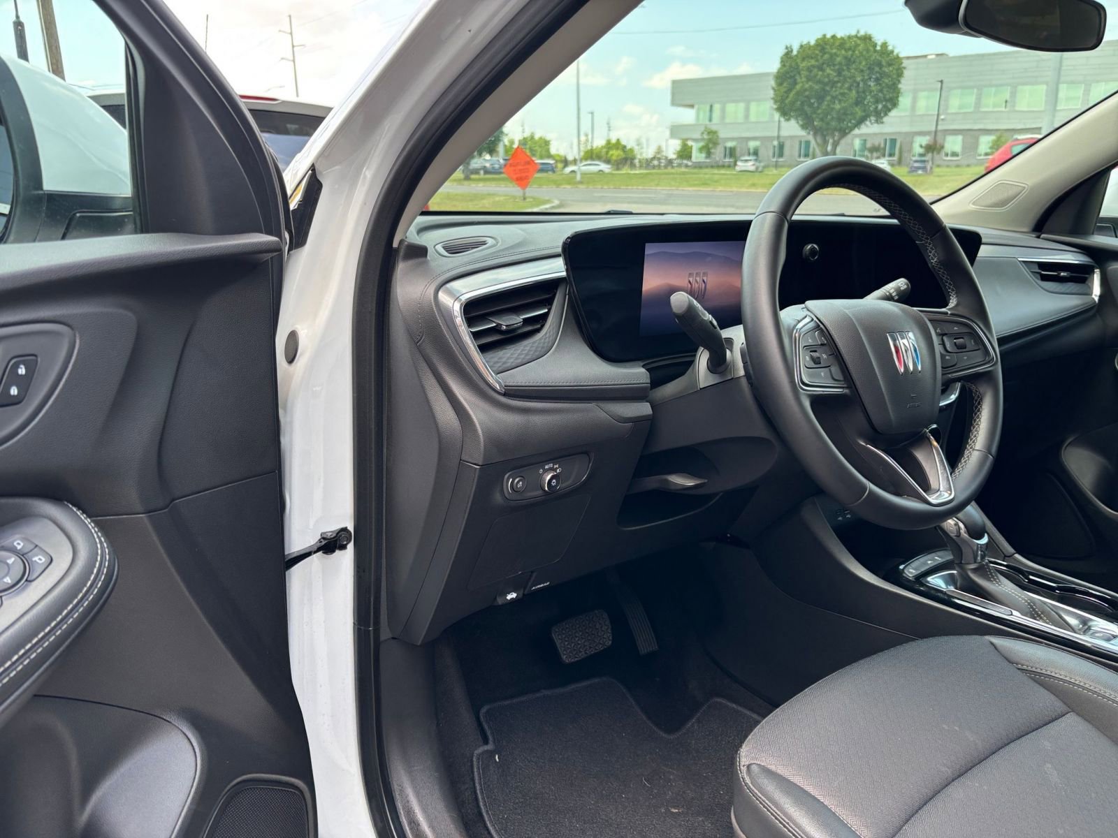 Thumbnail: 2025 Buick Encore GX - 33